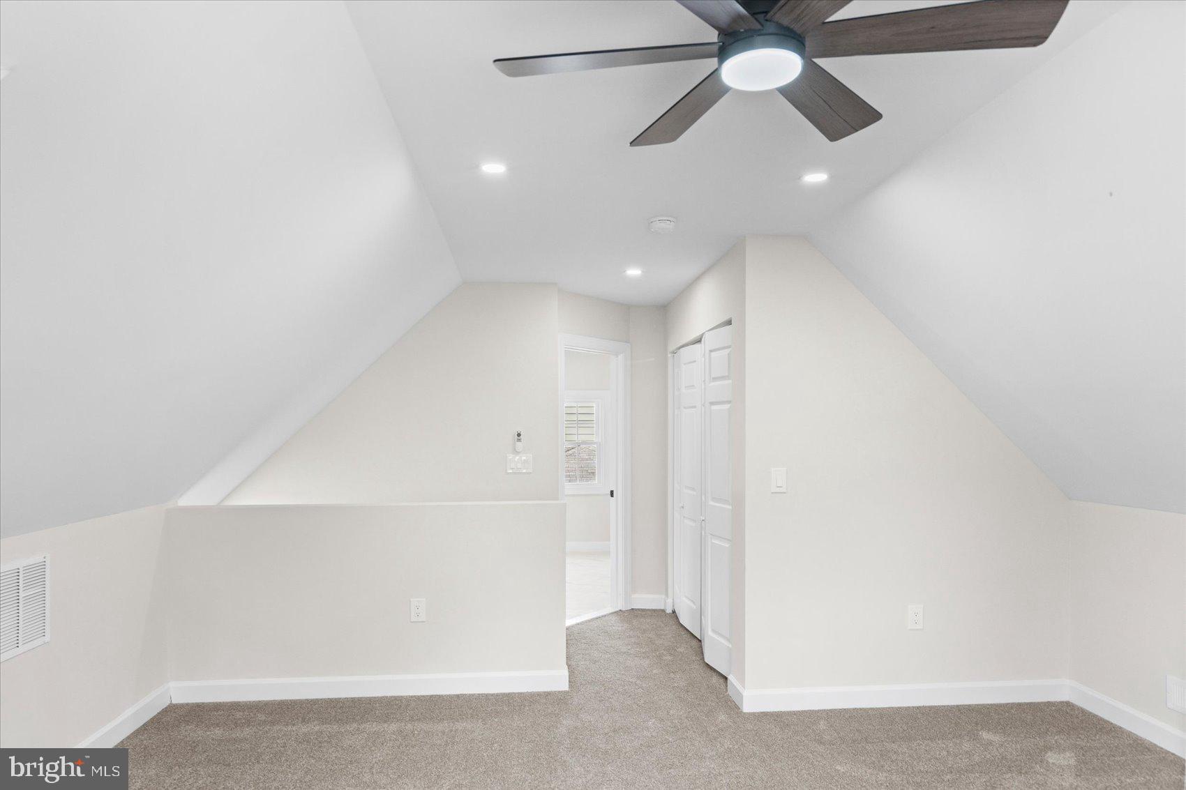 CHESTNUT RIDGE MANOR - Residential