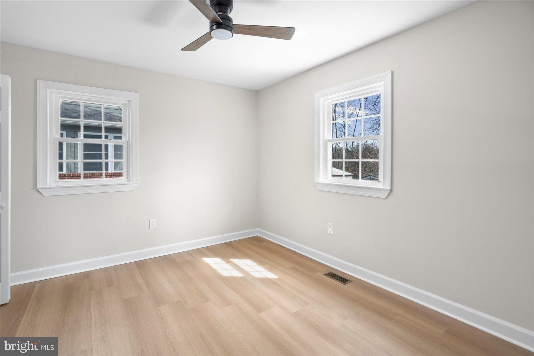 CHESTNUT RIDGE MANOR - Residential