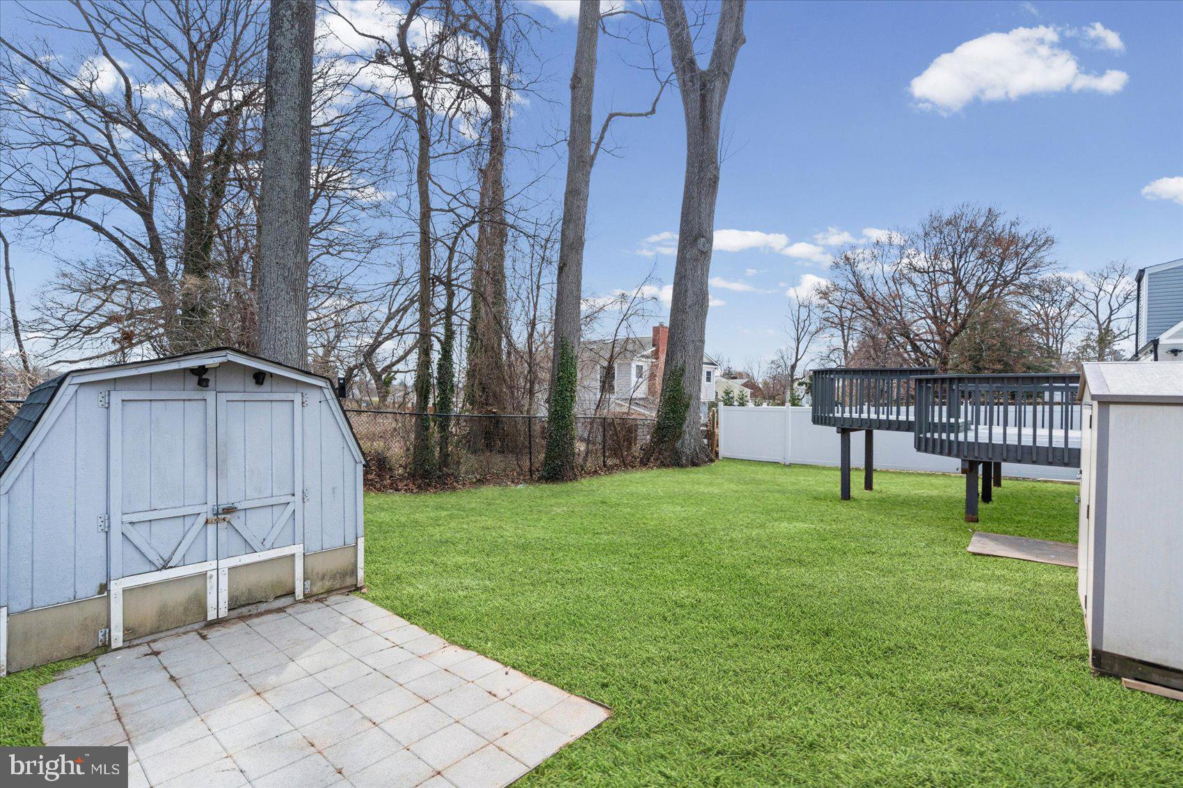 CHESTNUT RIDGE MANOR - Residential