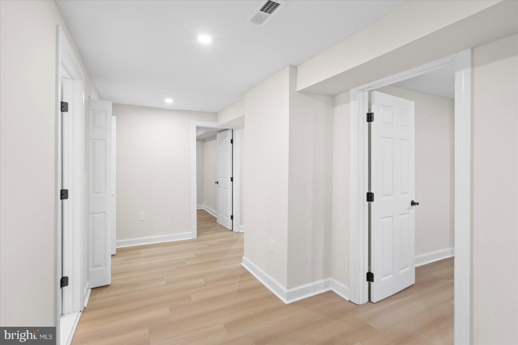 CHESTNUT RIDGE MANOR - Residential