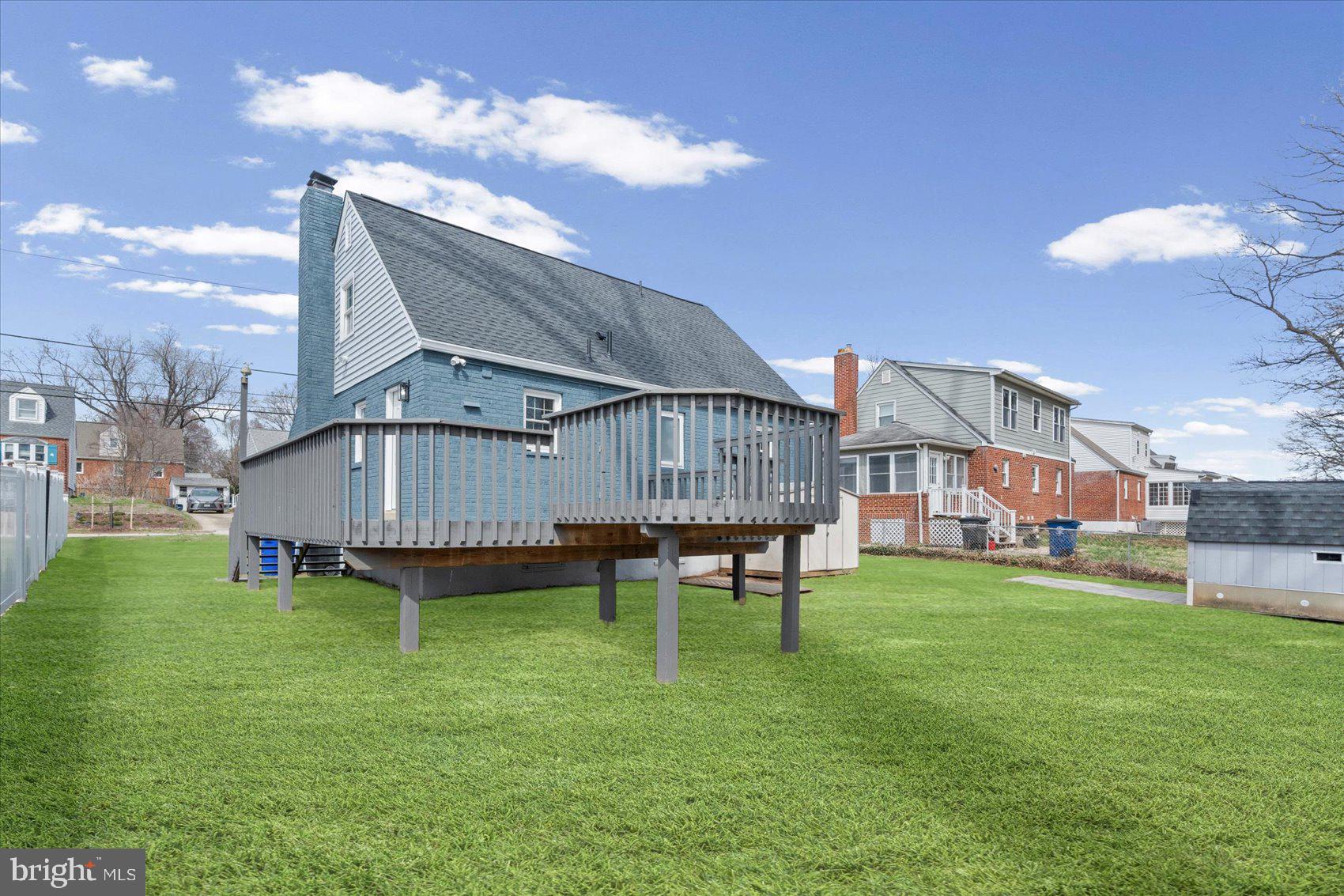 CHESTNUT RIDGE MANOR - Residential