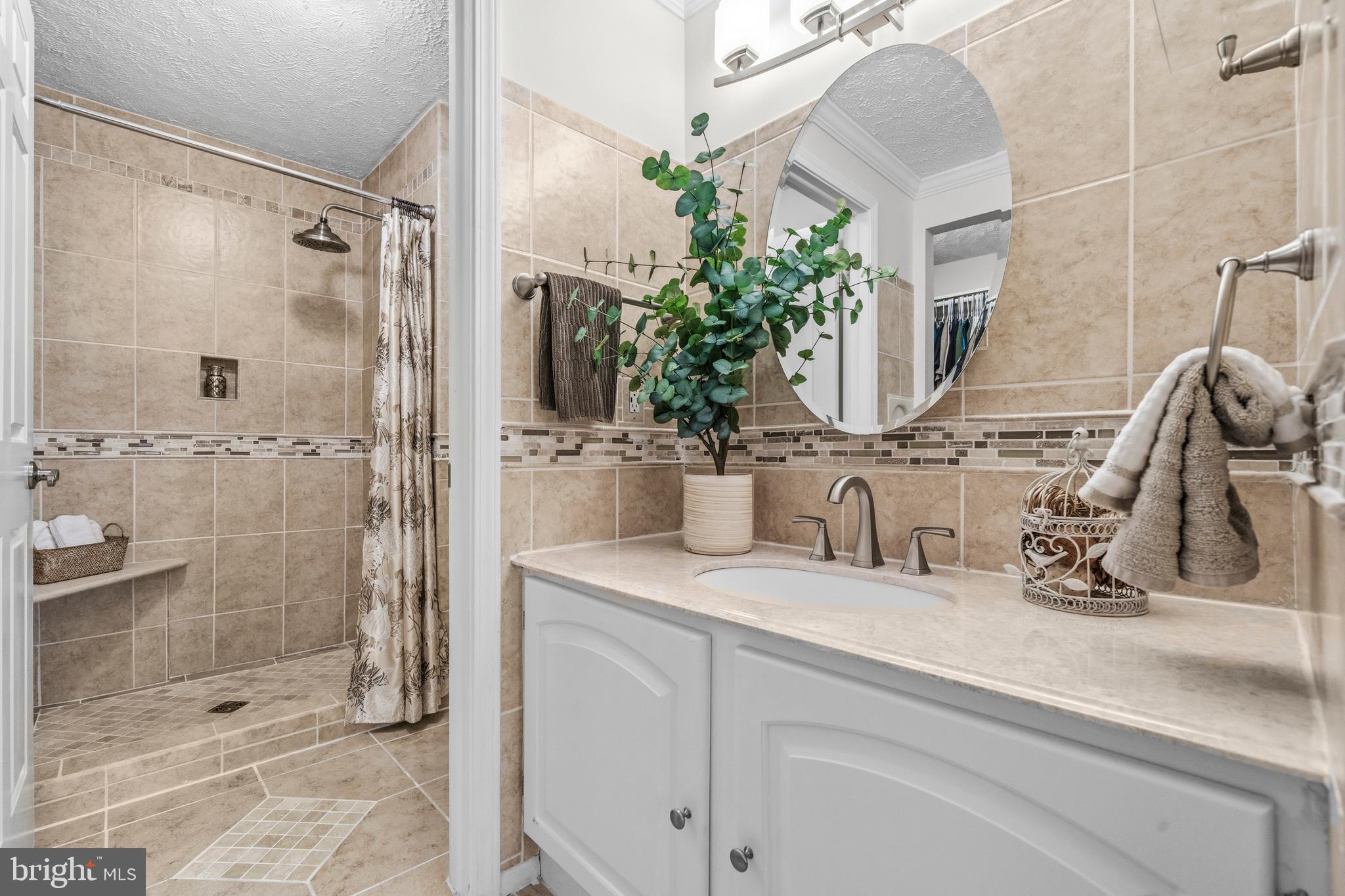 ORANGE HUNT WEST - Residential