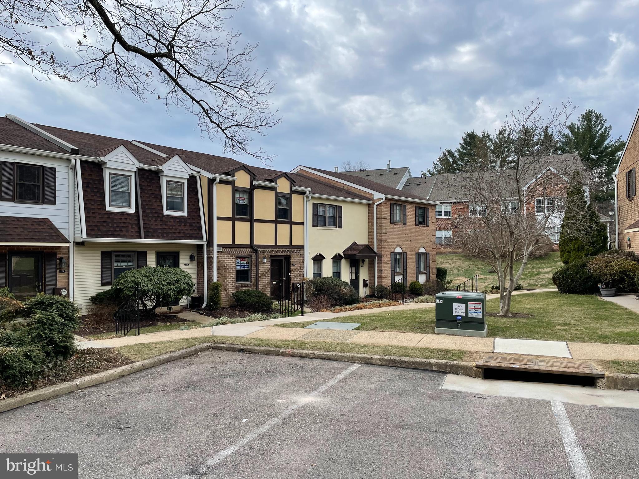 VALLEY GLEN - Residential