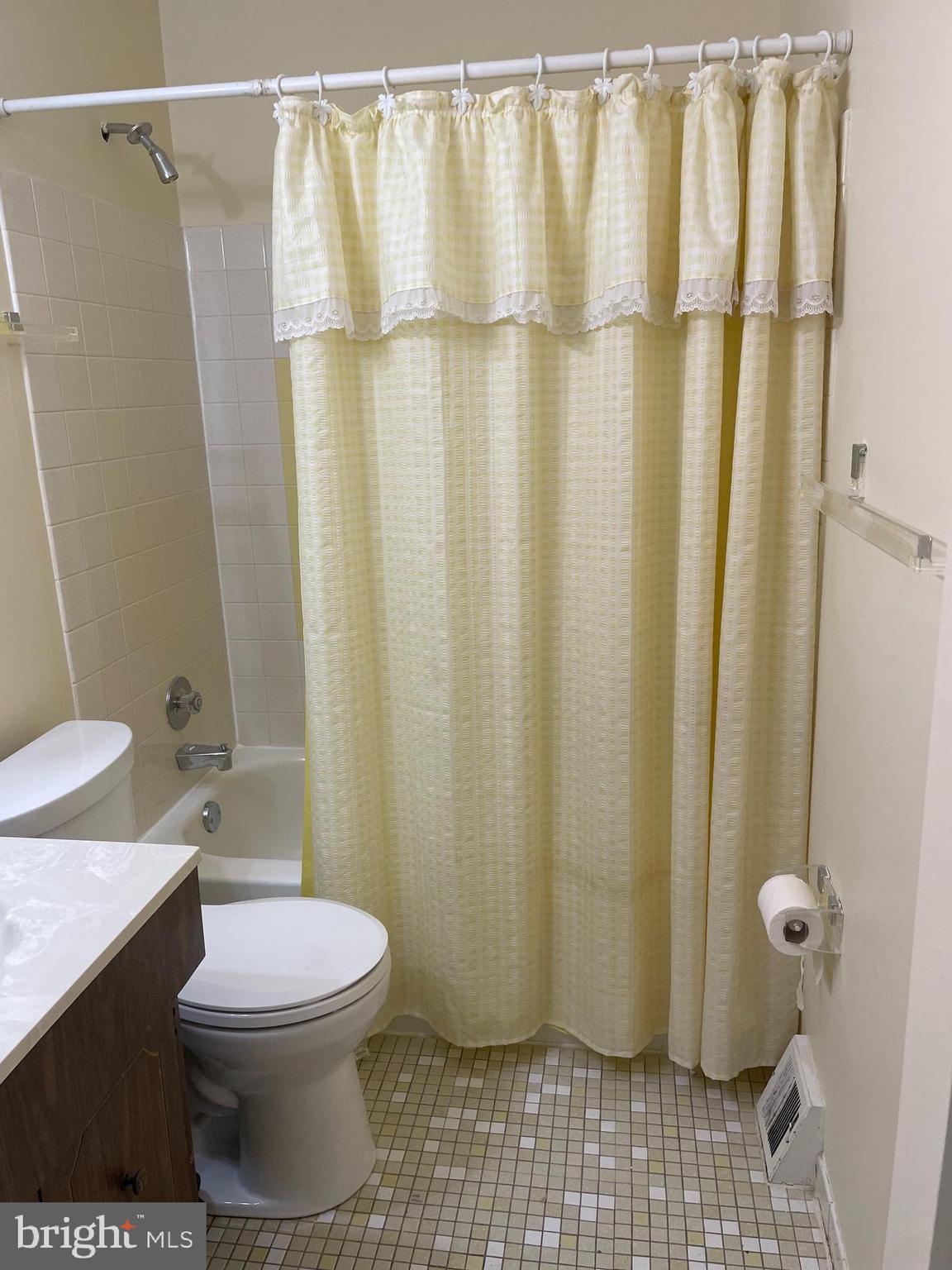 VALLEY GLEN - Residential