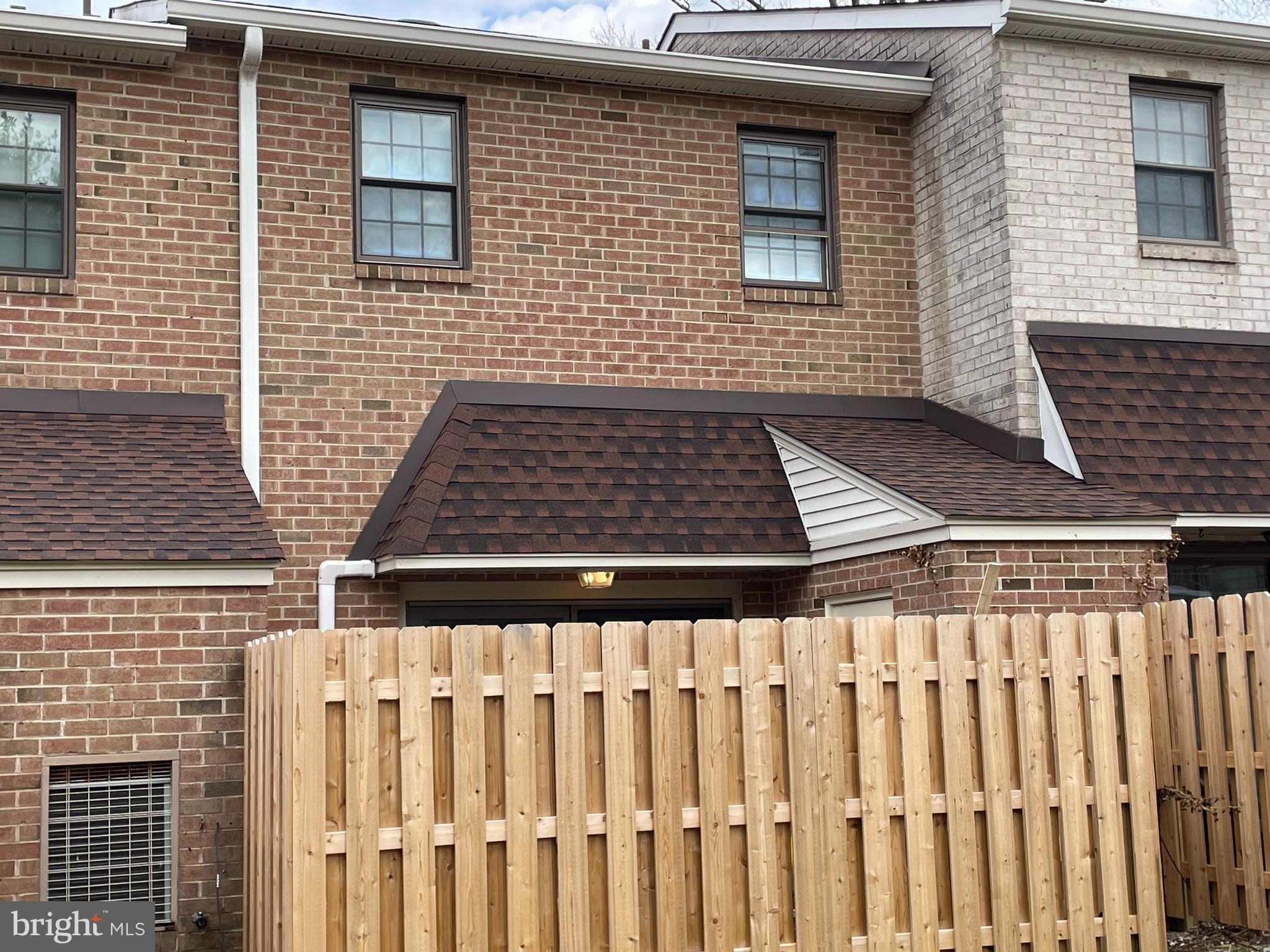 VALLEY GLEN - Residential