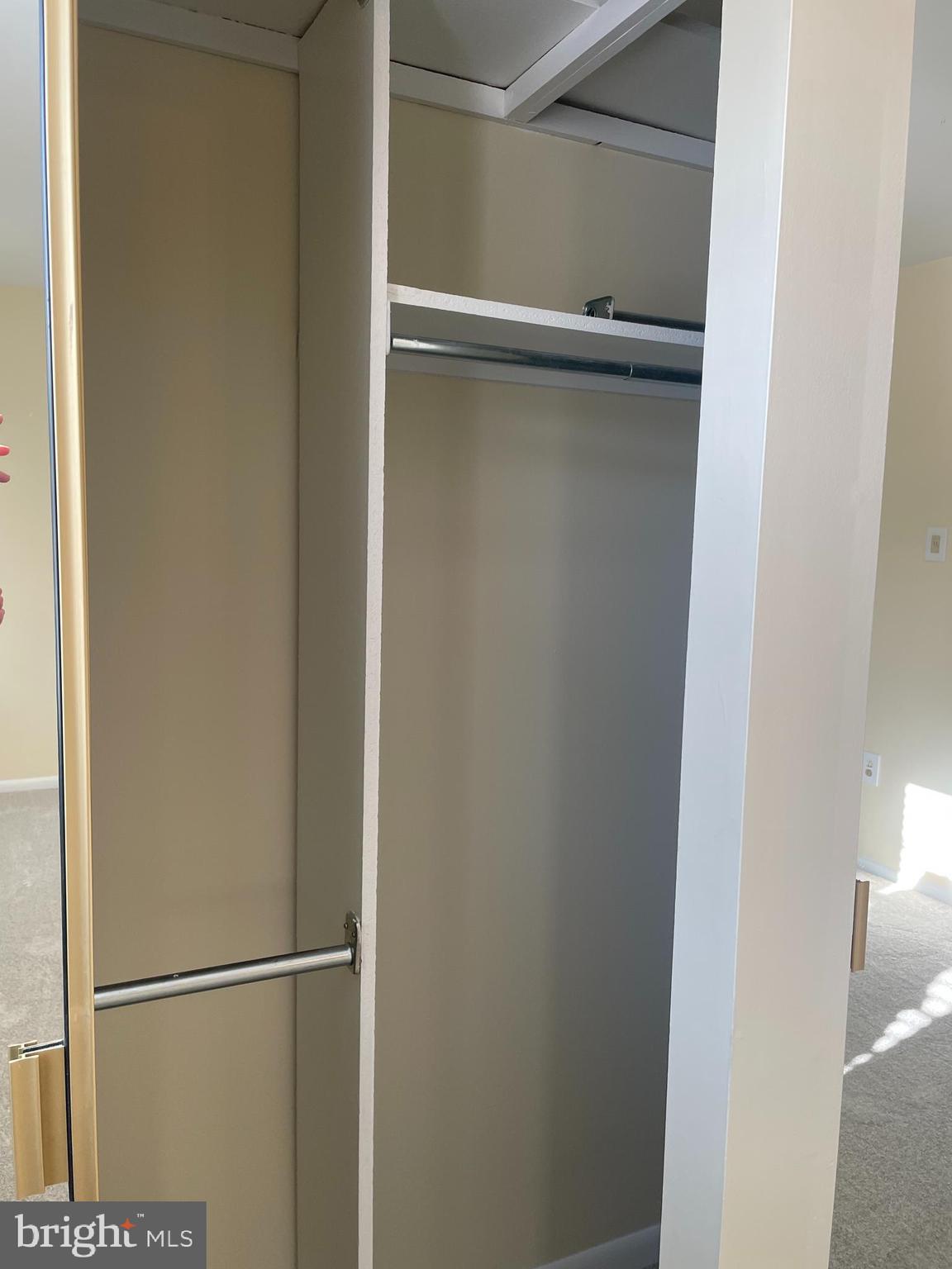 VALLEY GLEN - Residential