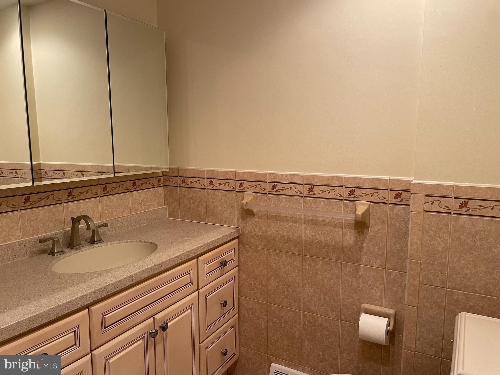 VALLEY GLEN - Residential