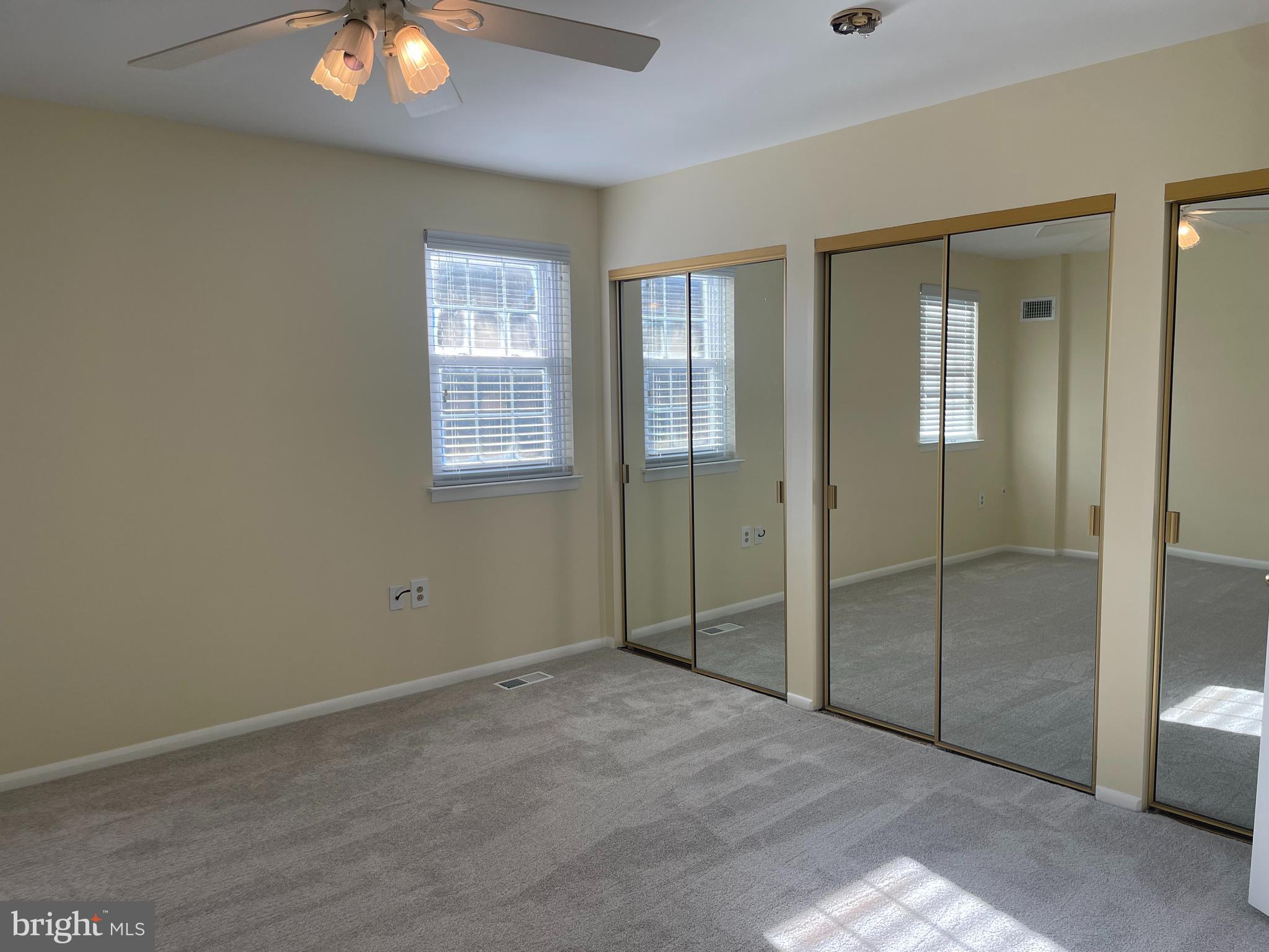 VALLEY GLEN - Residential