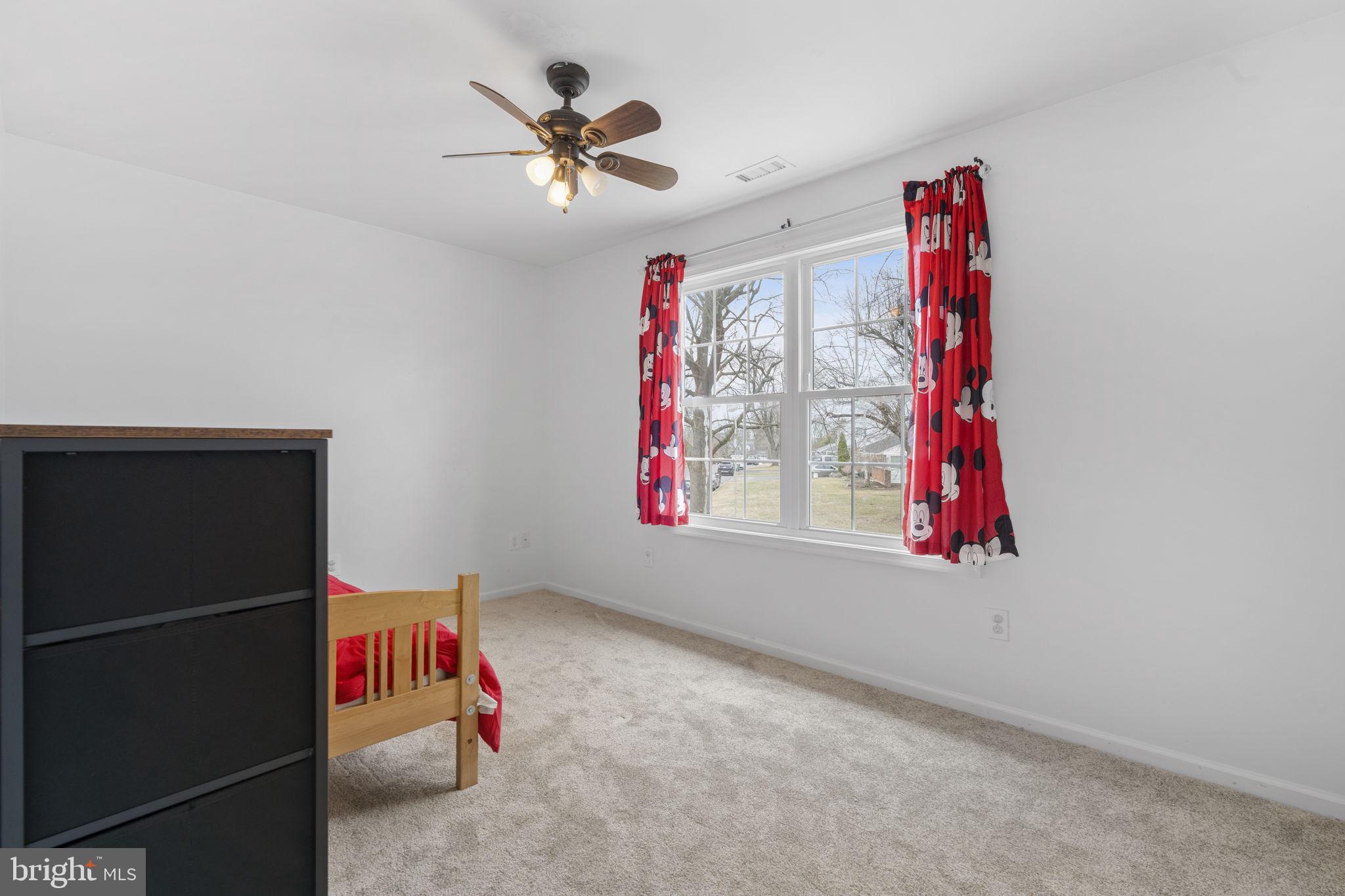 FEASTERVILLE HGTS - Residential