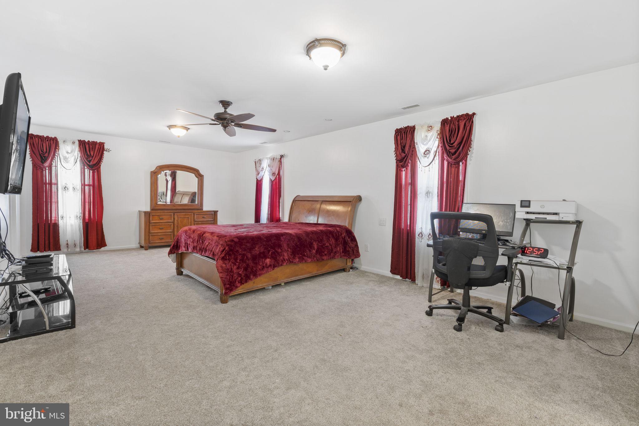 FEASTERVILLE HGTS - Residential