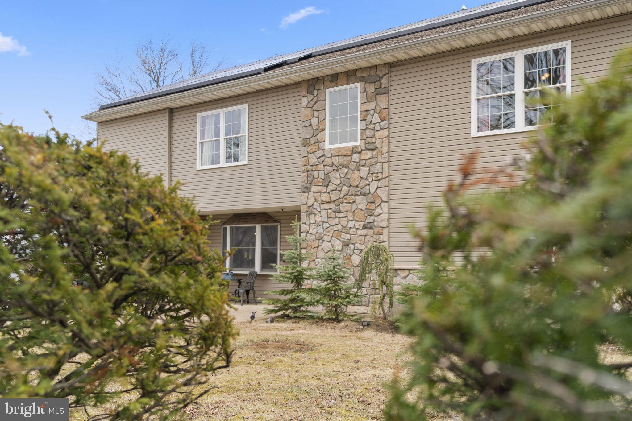 FEASTERVILLE HGTS - Residential