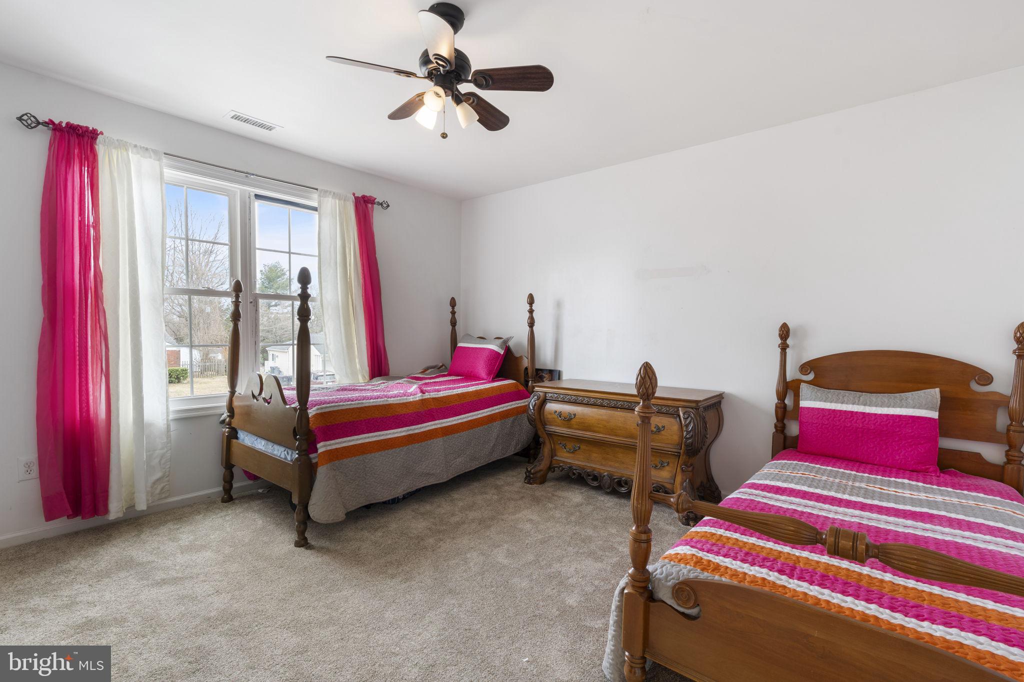 FEASTERVILLE HGTS - Residential