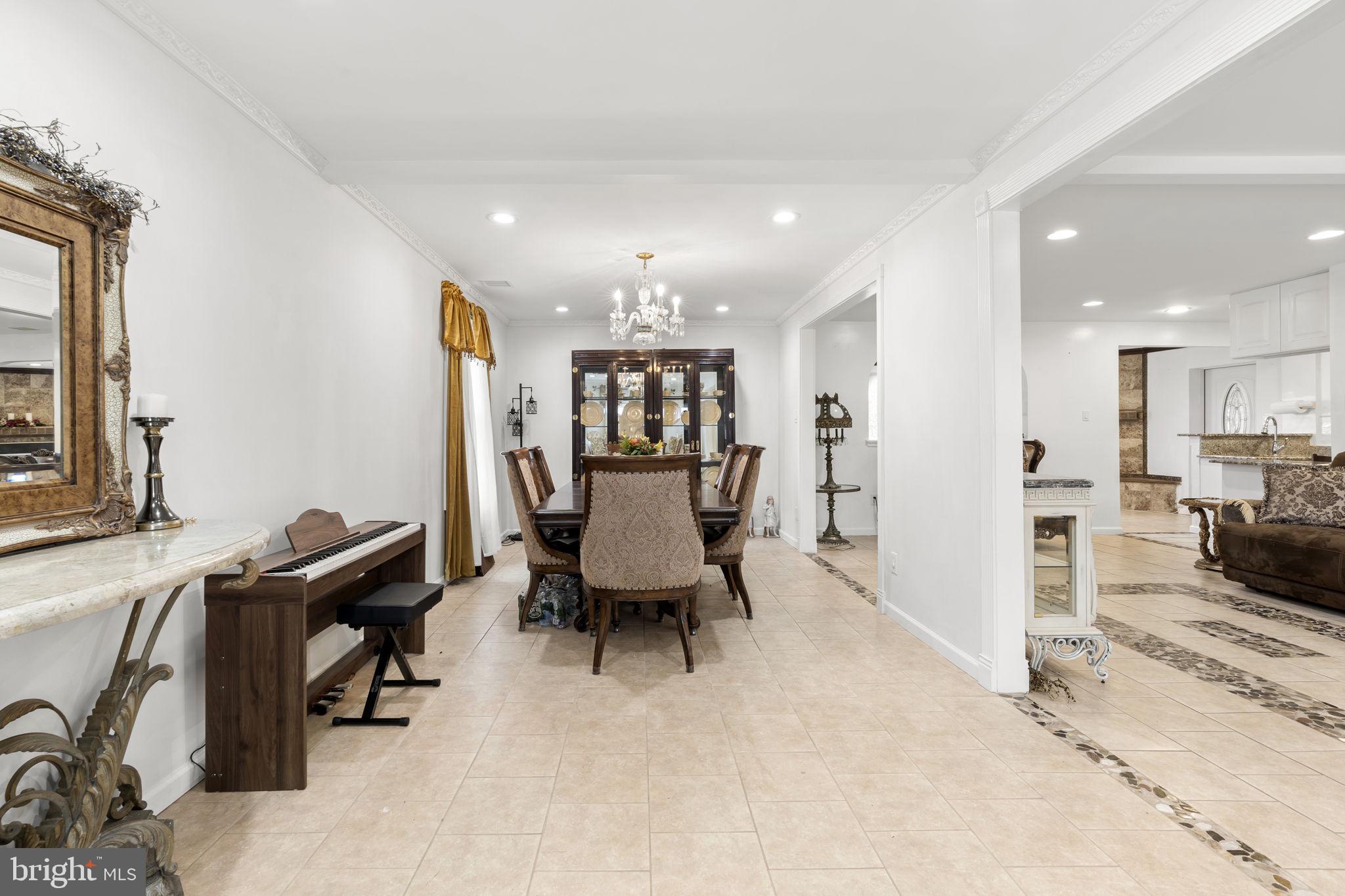 FEASTERVILLE HGTS - Residential