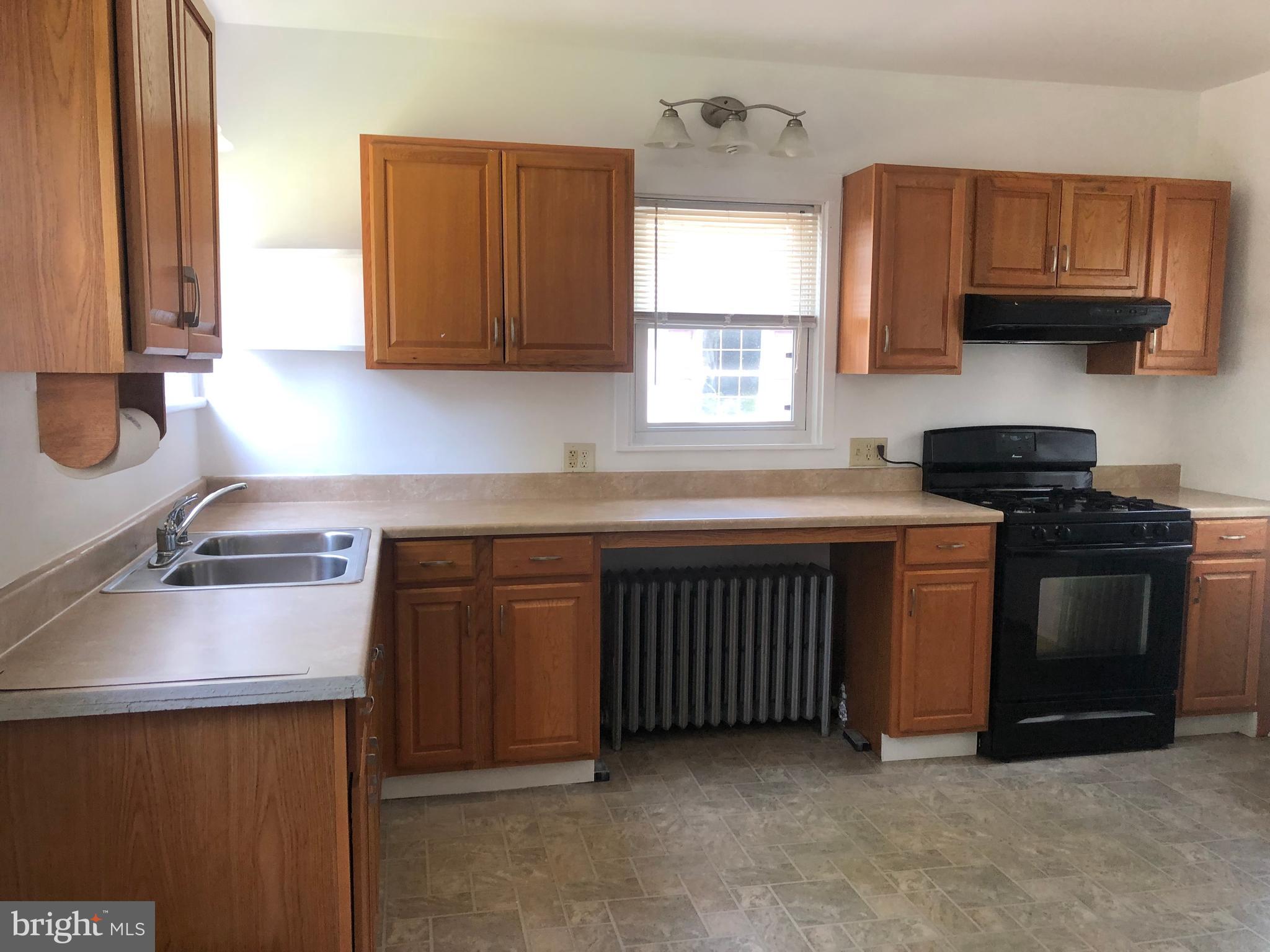 000 - Residential Lease