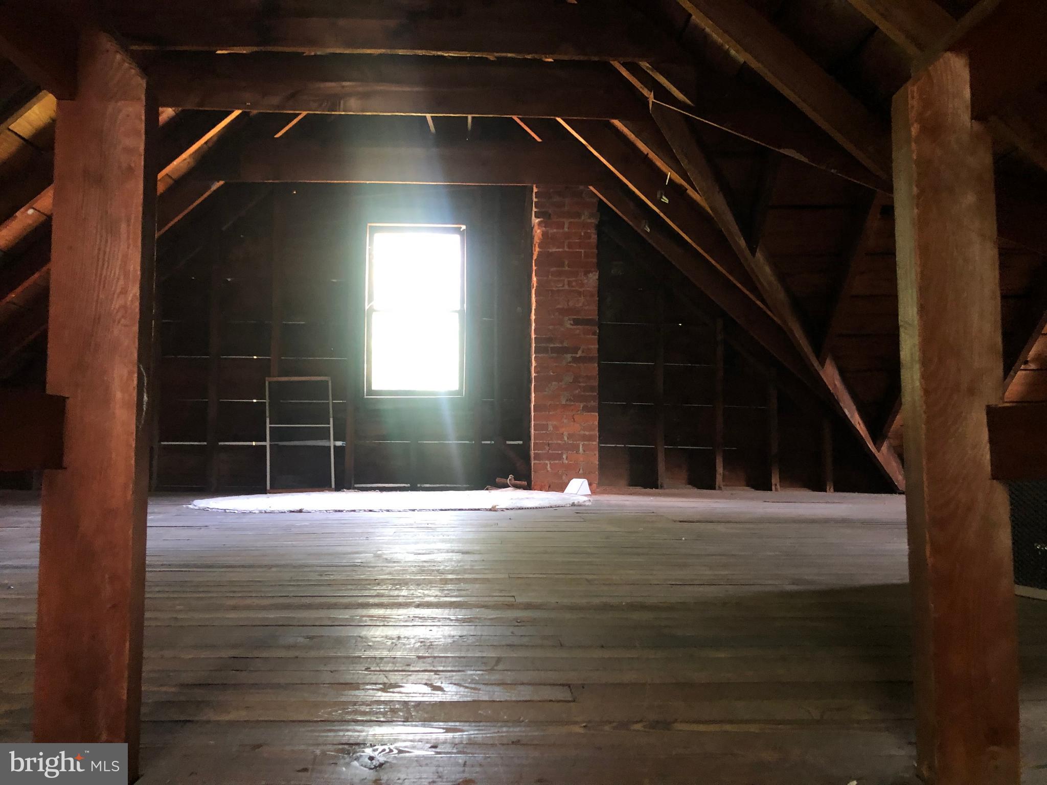 000 - Residential Lease