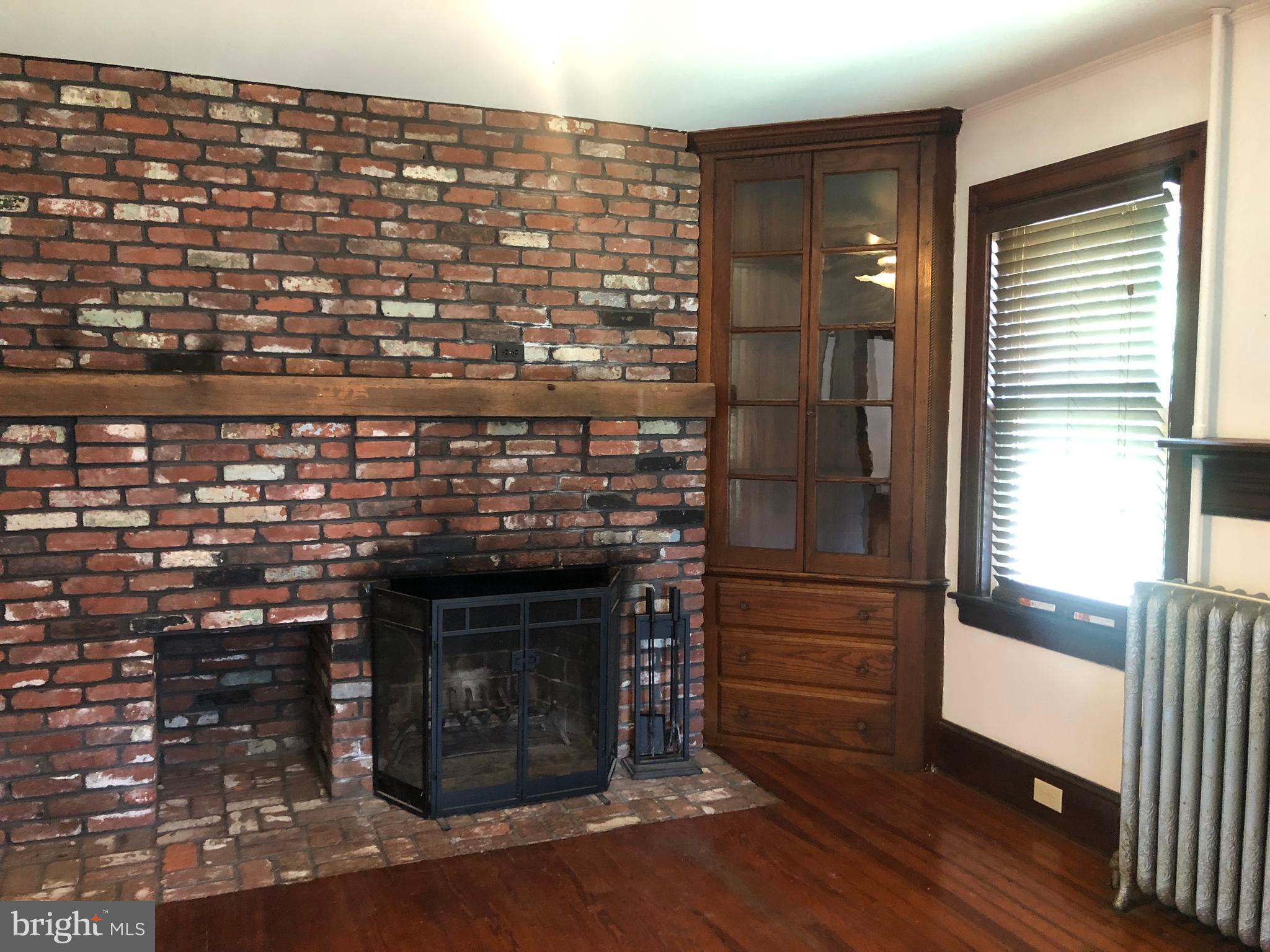 000 - Residential Lease