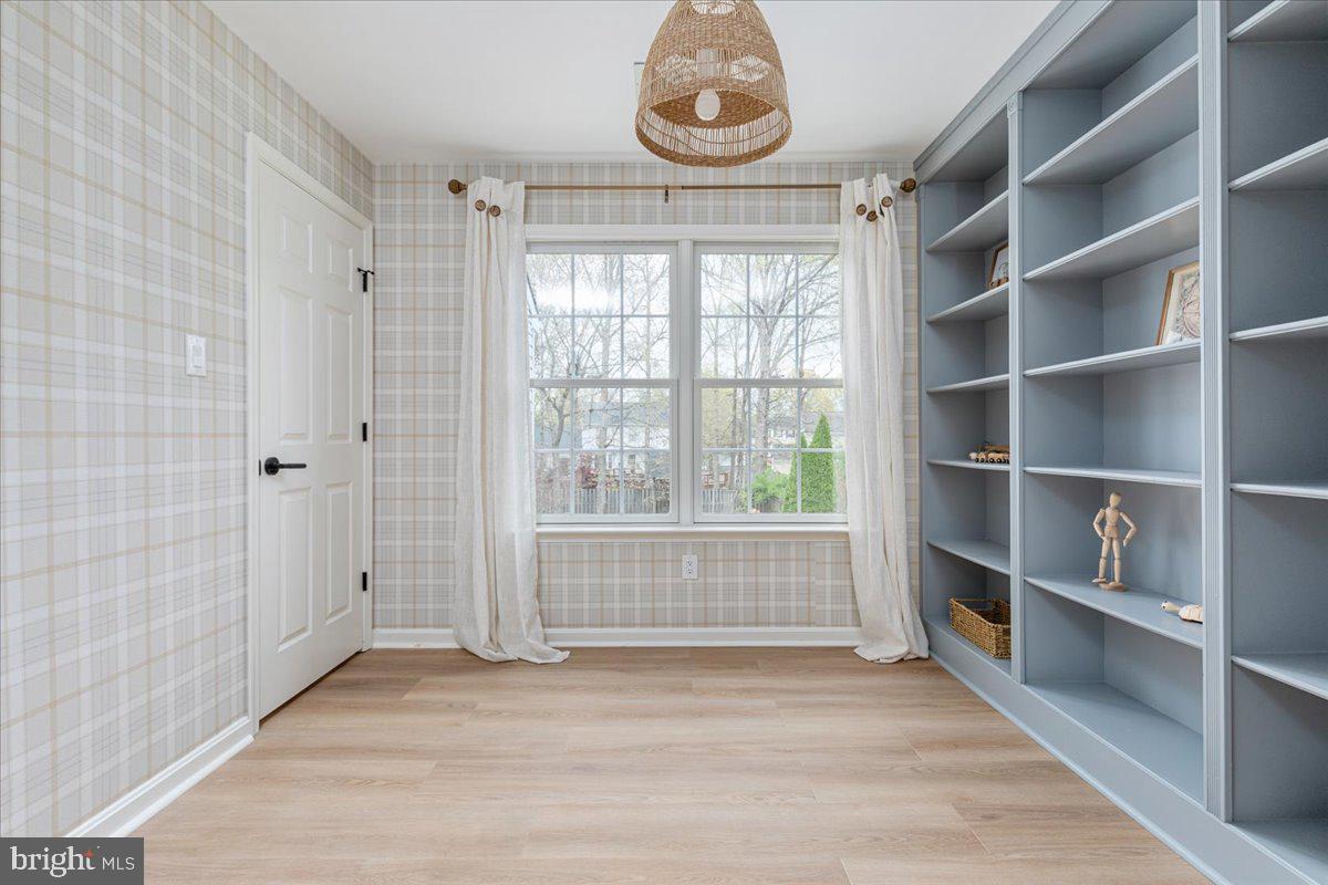 ROCK HILL ESTATES - Residential Lease