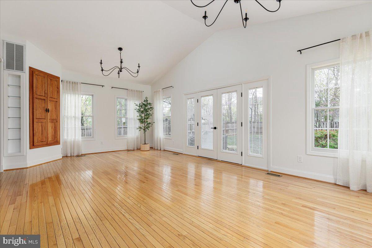 ROCK HILL ESTATES - Residential Lease