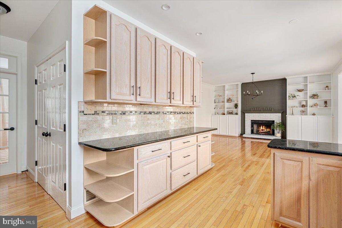 ROCK HILL ESTATES - Residential Lease