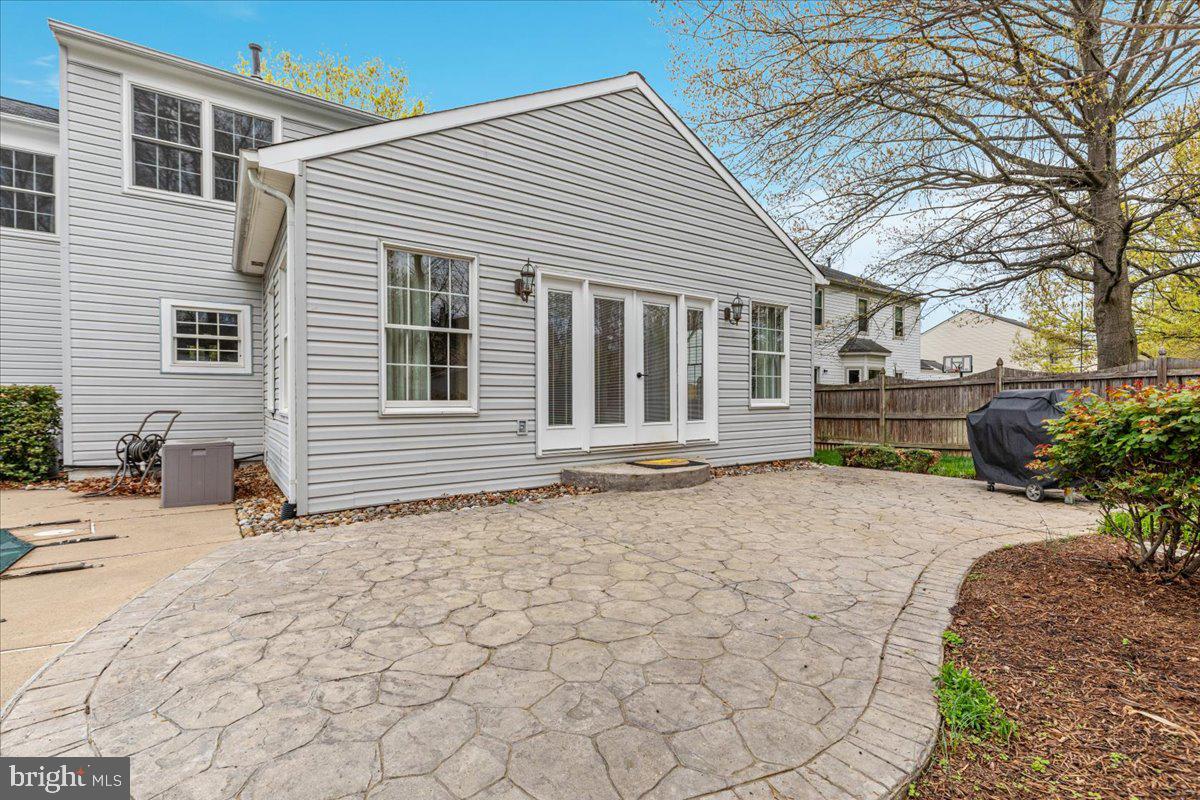 ROCK HILL ESTATES - Residential Lease