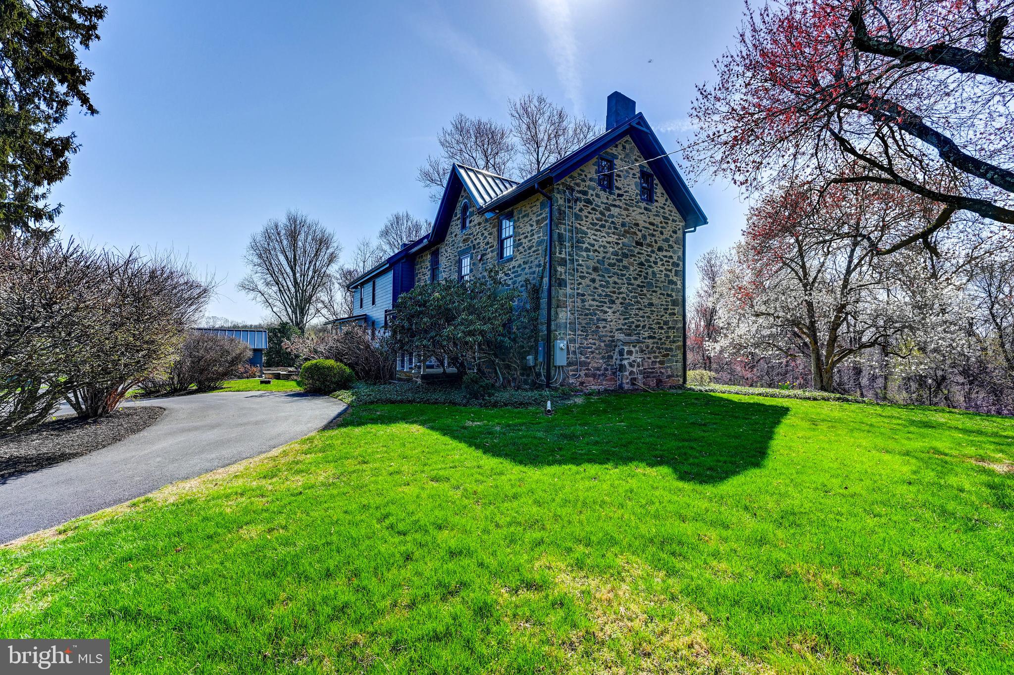 LUTHERVILLE - Residential