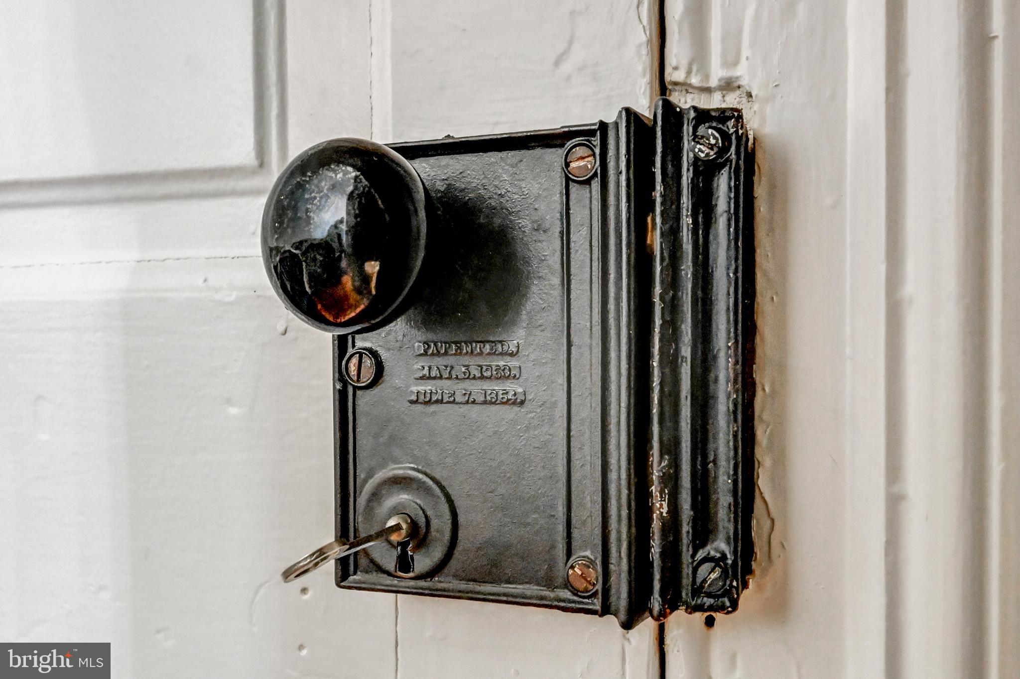 LUTHERVILLE - Residential