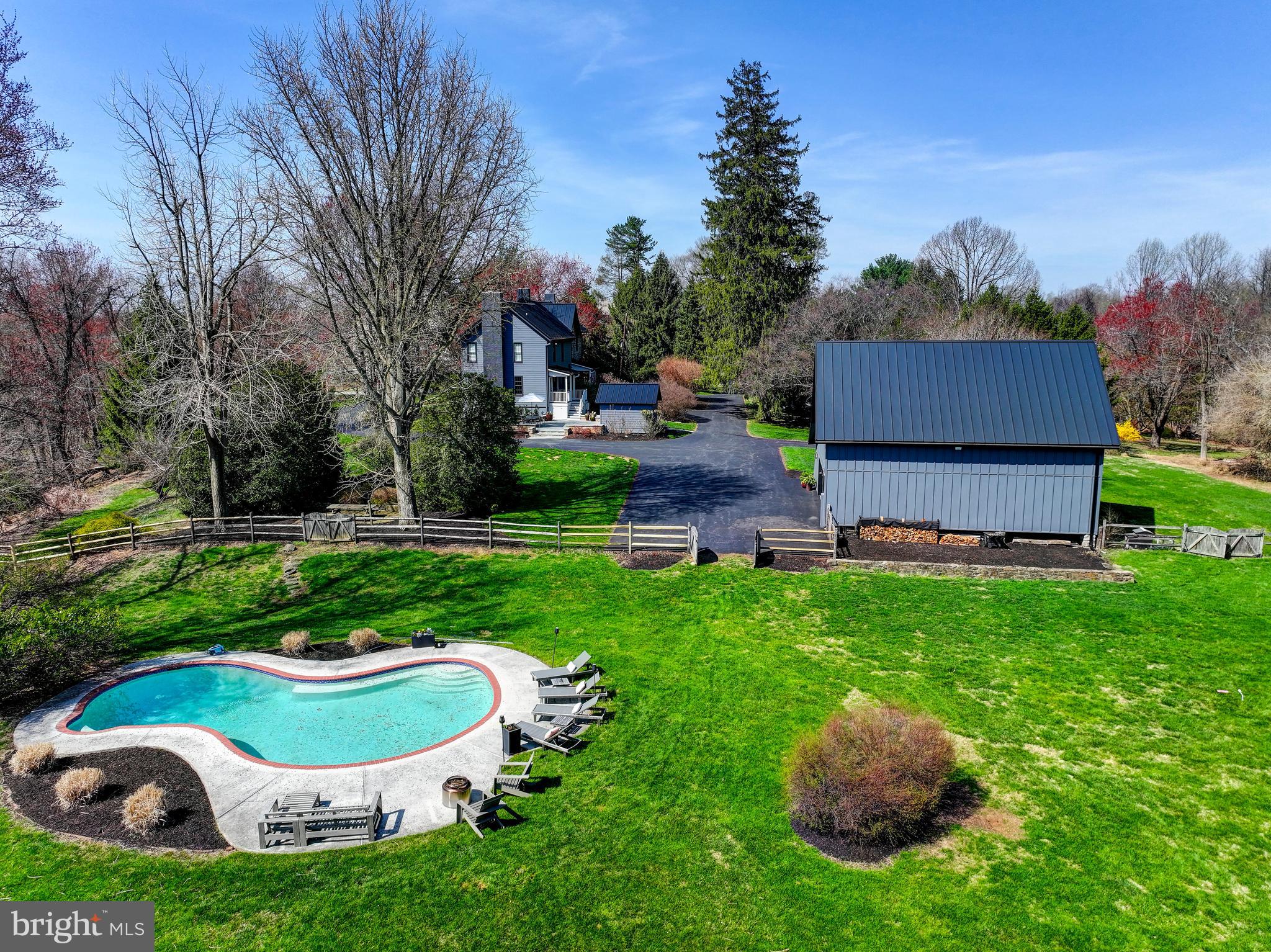 LUTHERVILLE - Residential