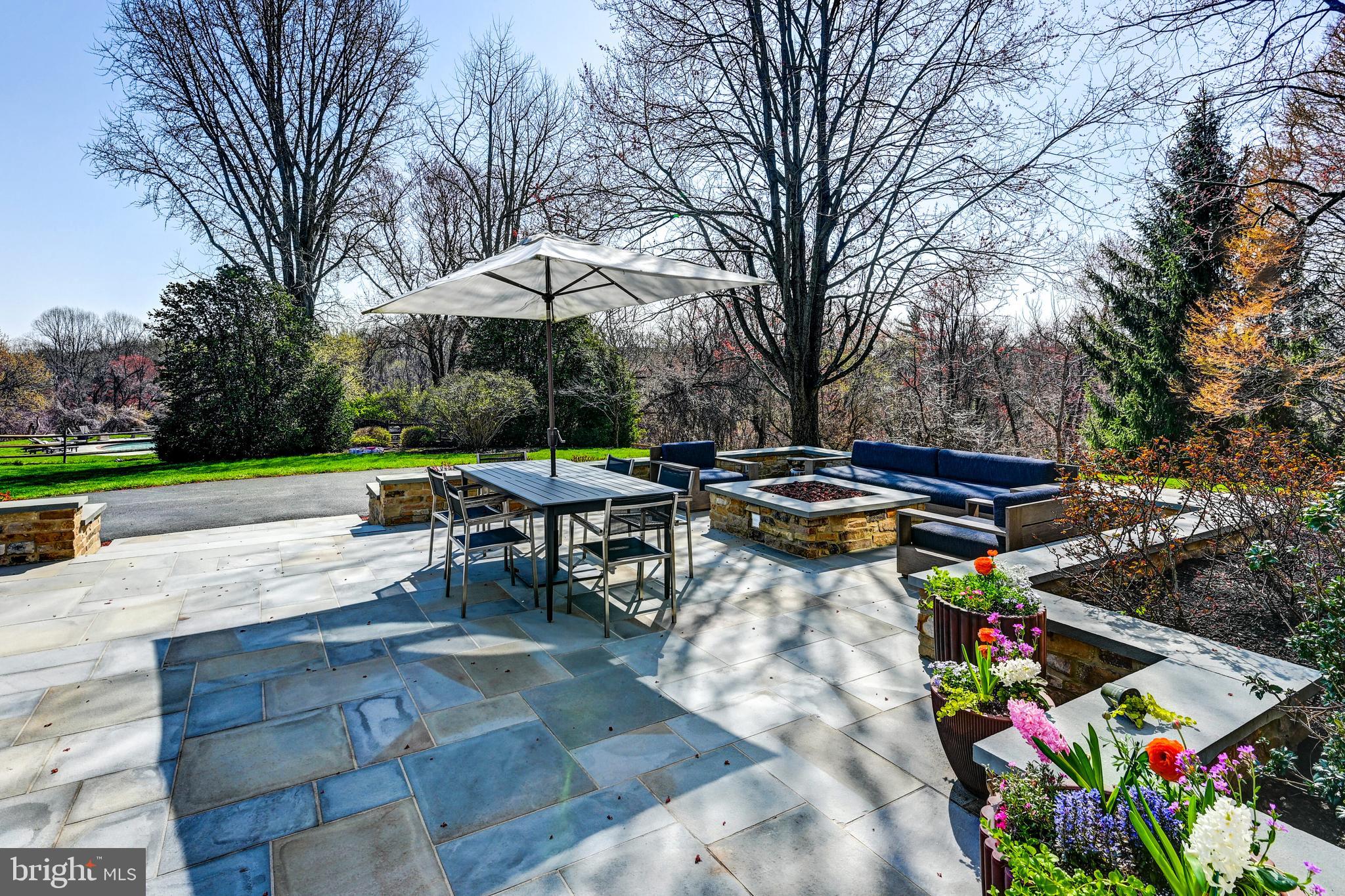 LUTHERVILLE - Residential