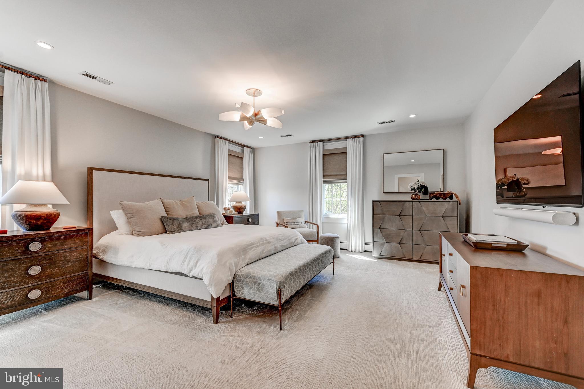 LUTHERVILLE - Residential