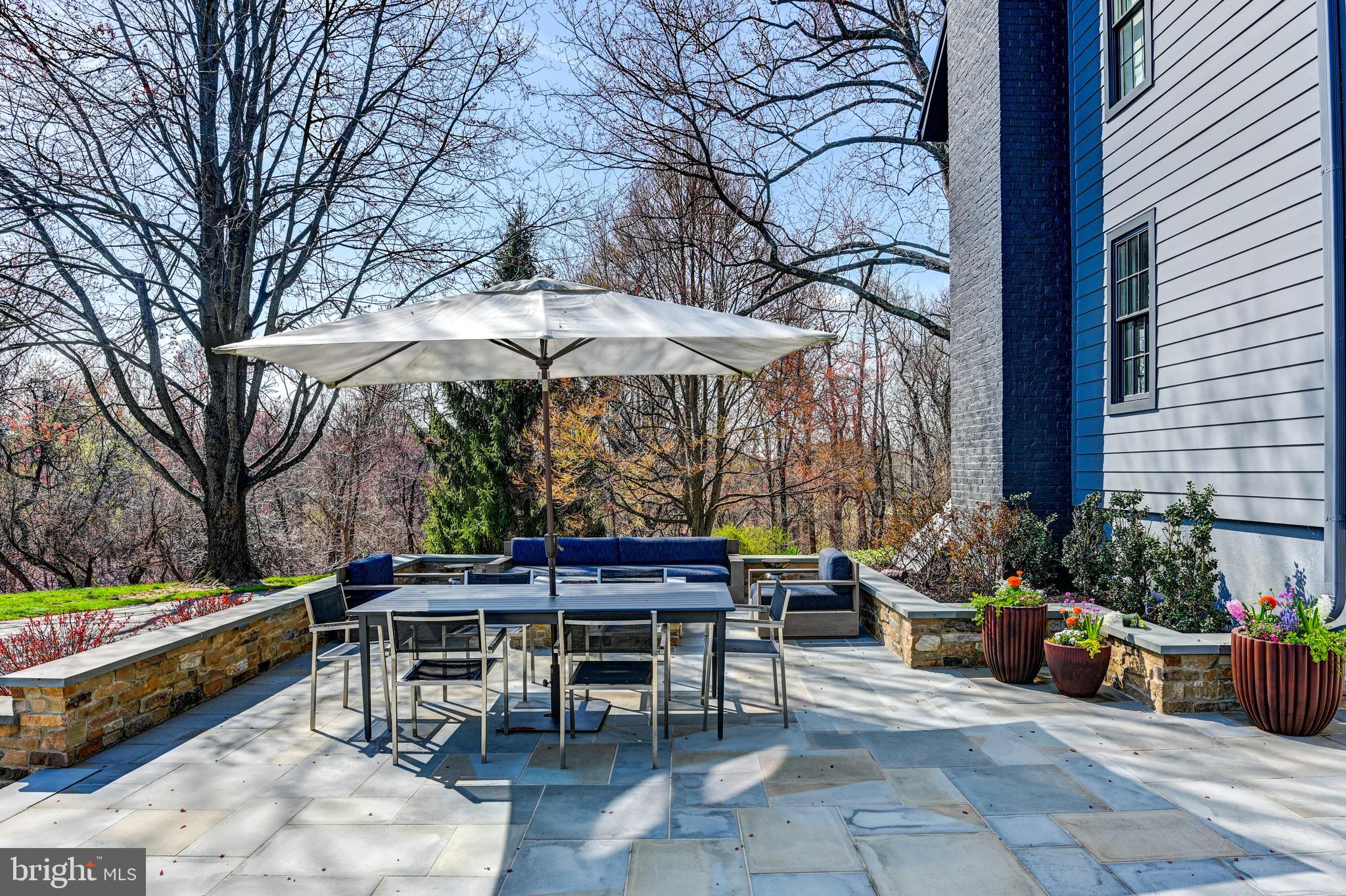 LUTHERVILLE - Residential