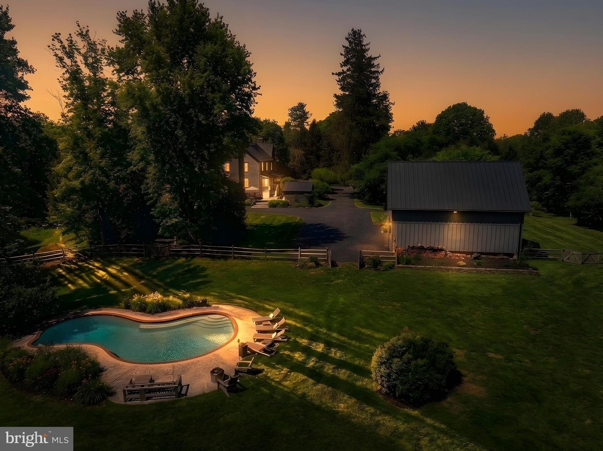 LUTHERVILLE - Residential