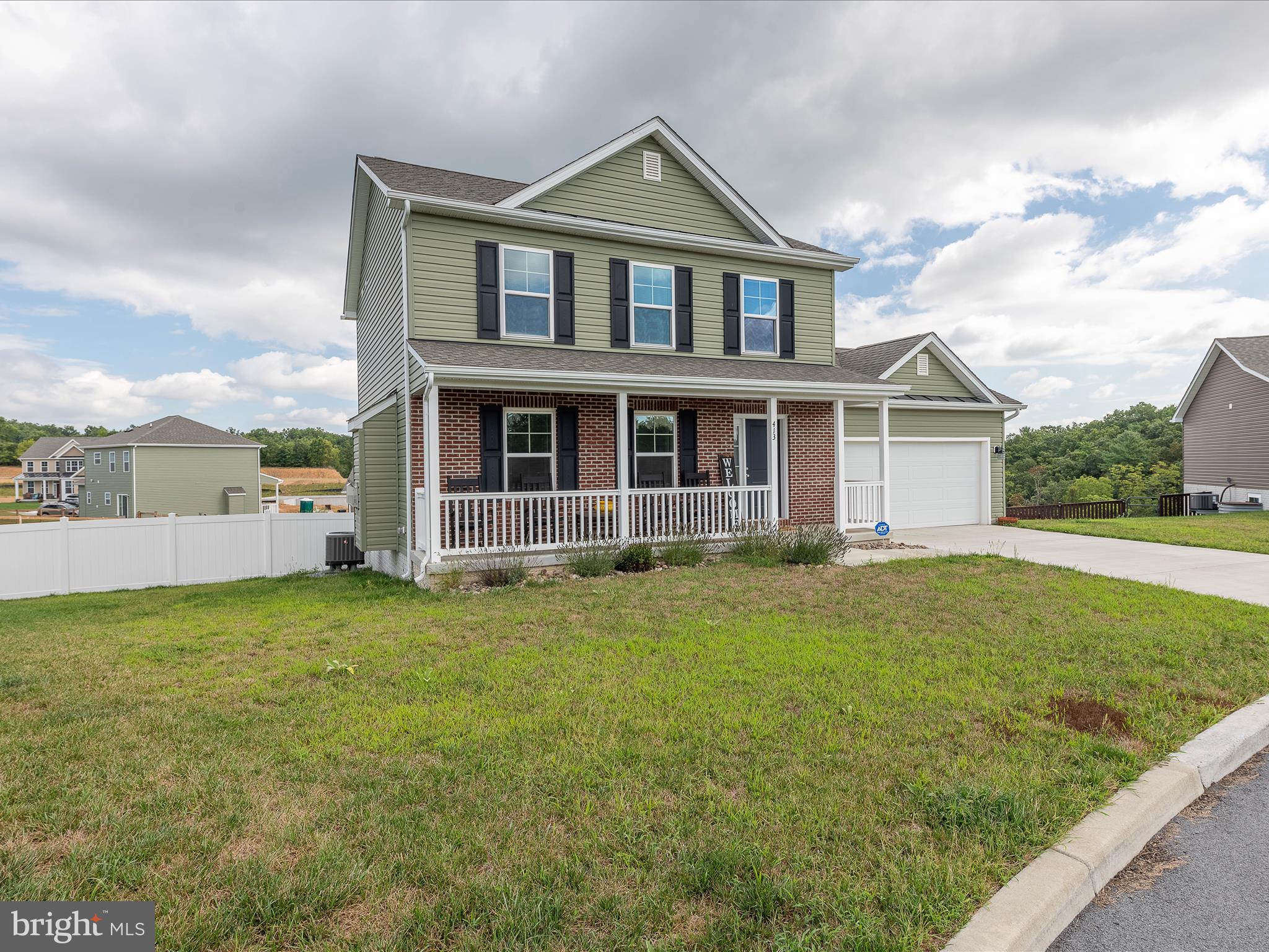 HERITAGE HILLS - Residential