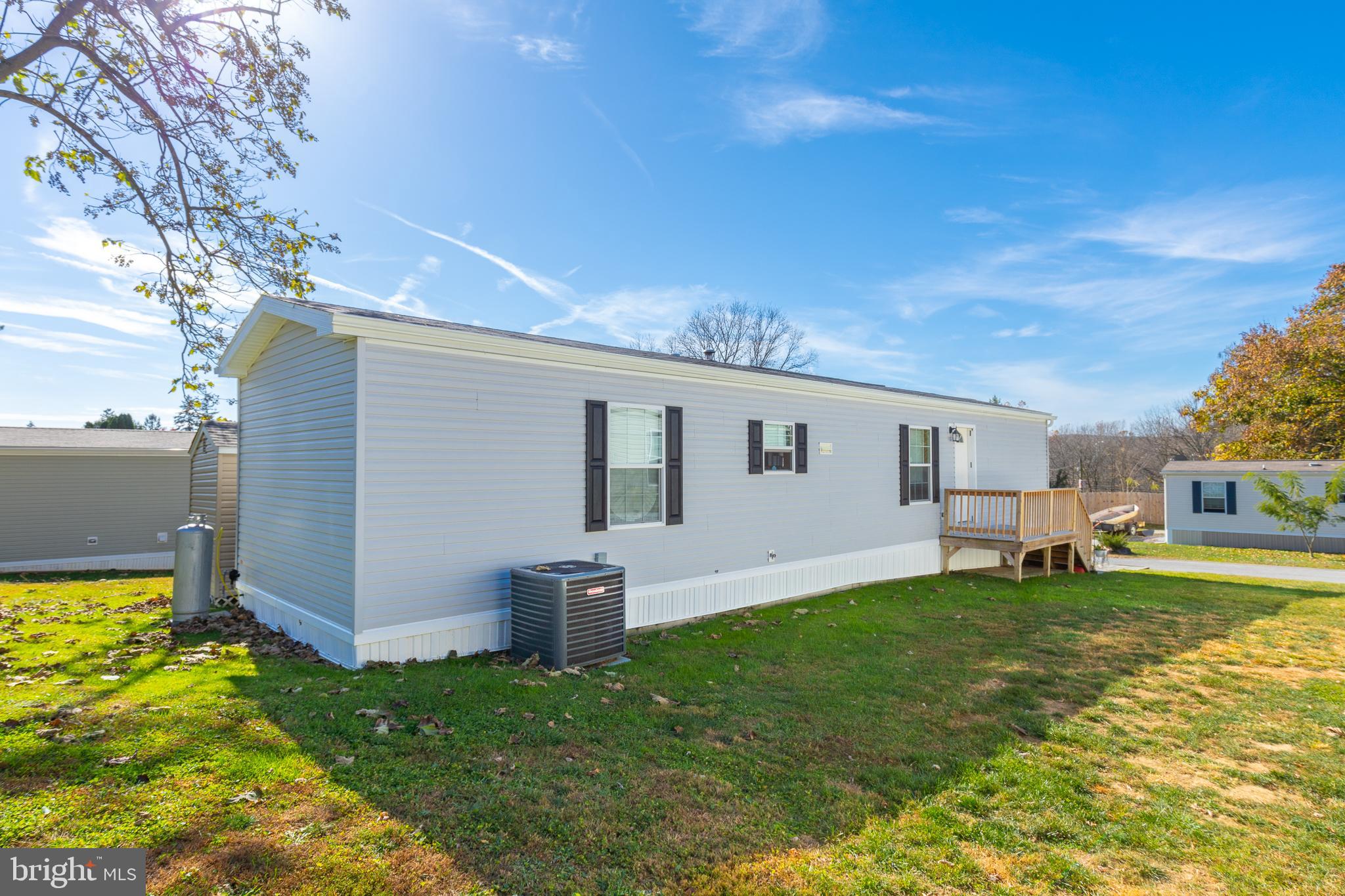3 PONDEROSA LANE