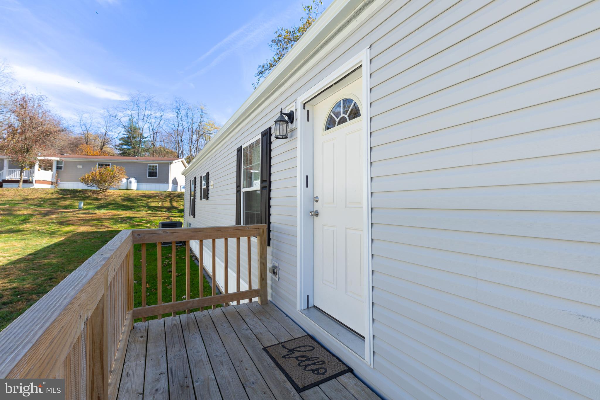 3 PONDEROSA LANE