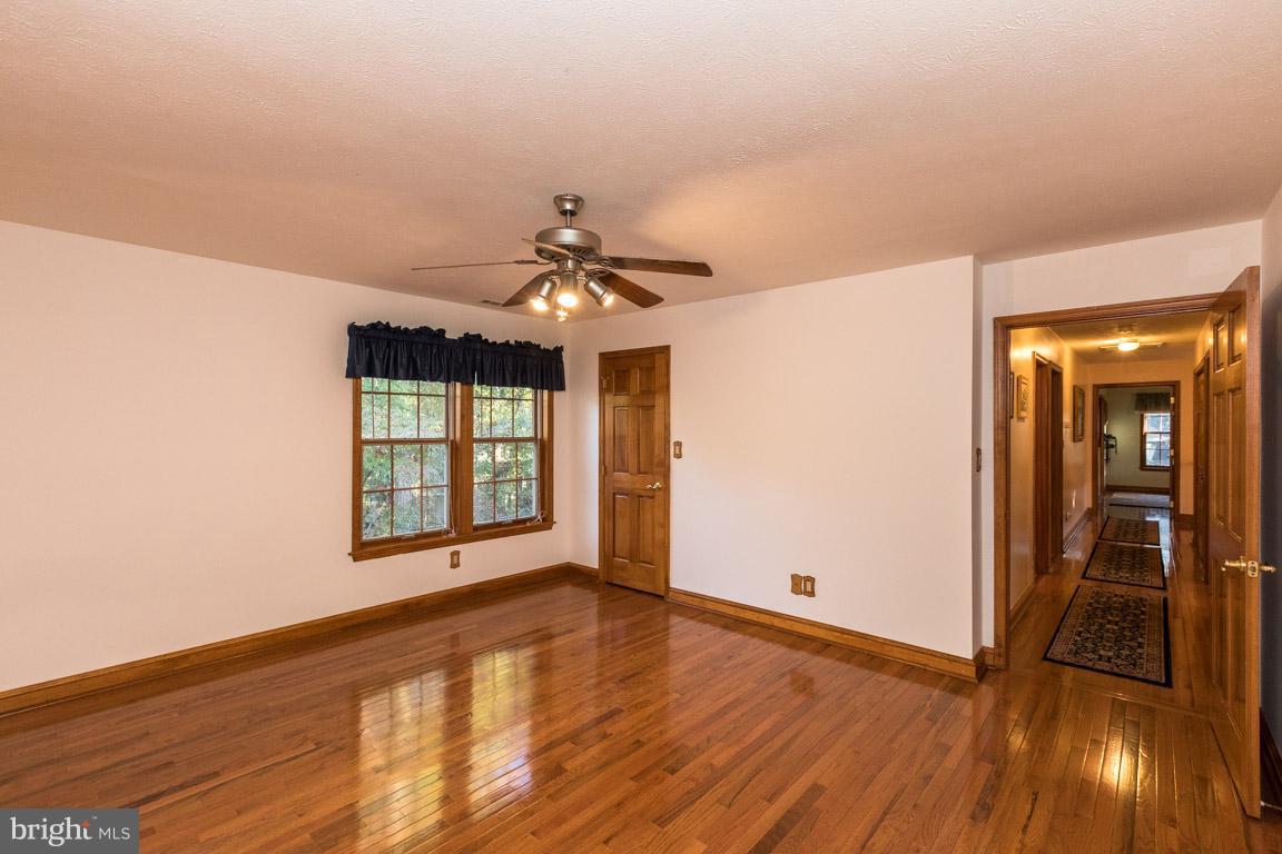 SYCAMORE HOLLOW OF WLDWD - Residential