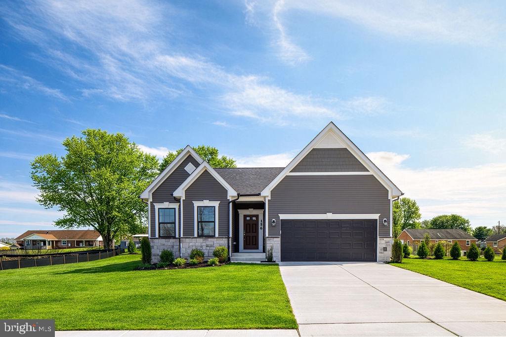 12 REGENT CIRCLE