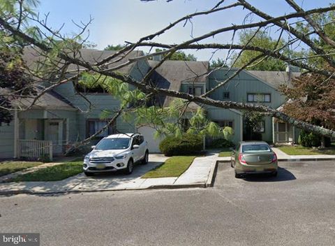 18 GLENWOOD DRIVE LINDENWOLD NJ 08021