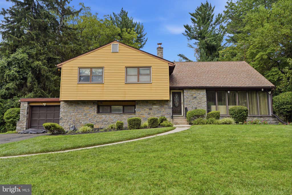 Photo of 1028 Arboretum Road, WYNCOTE, PA 19095 (MLS # PAMC2191880)
