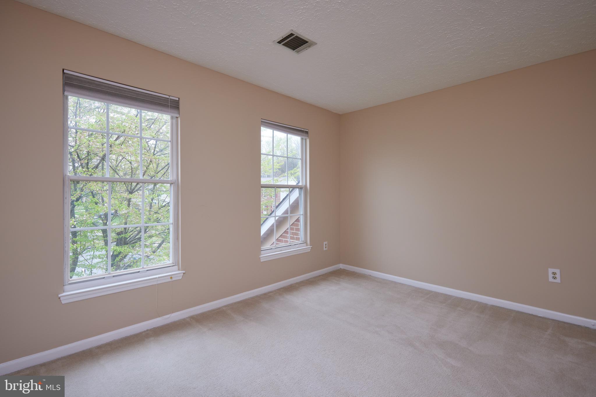 JAMES CREEK - Residential