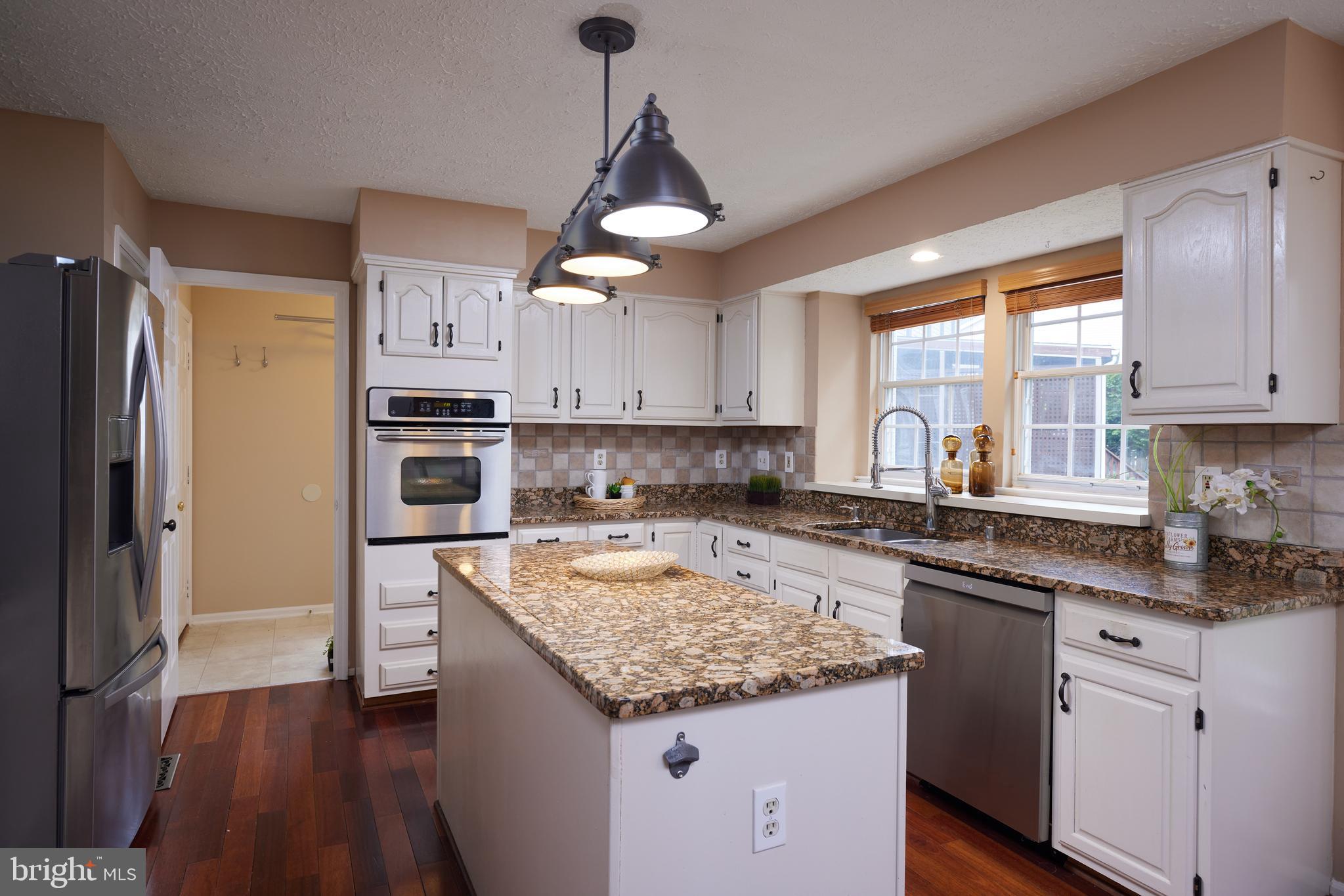 JAMES CREEK - Residential