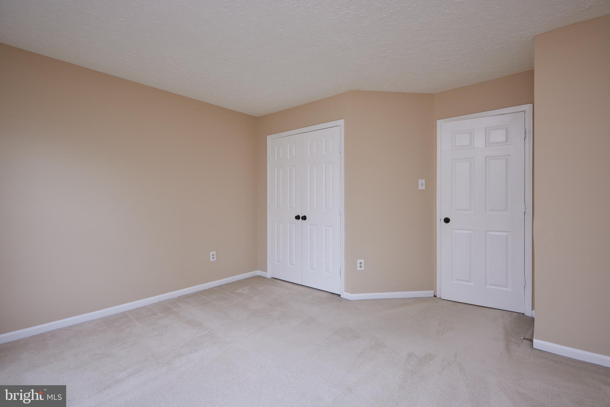 JAMES CREEK - Residential