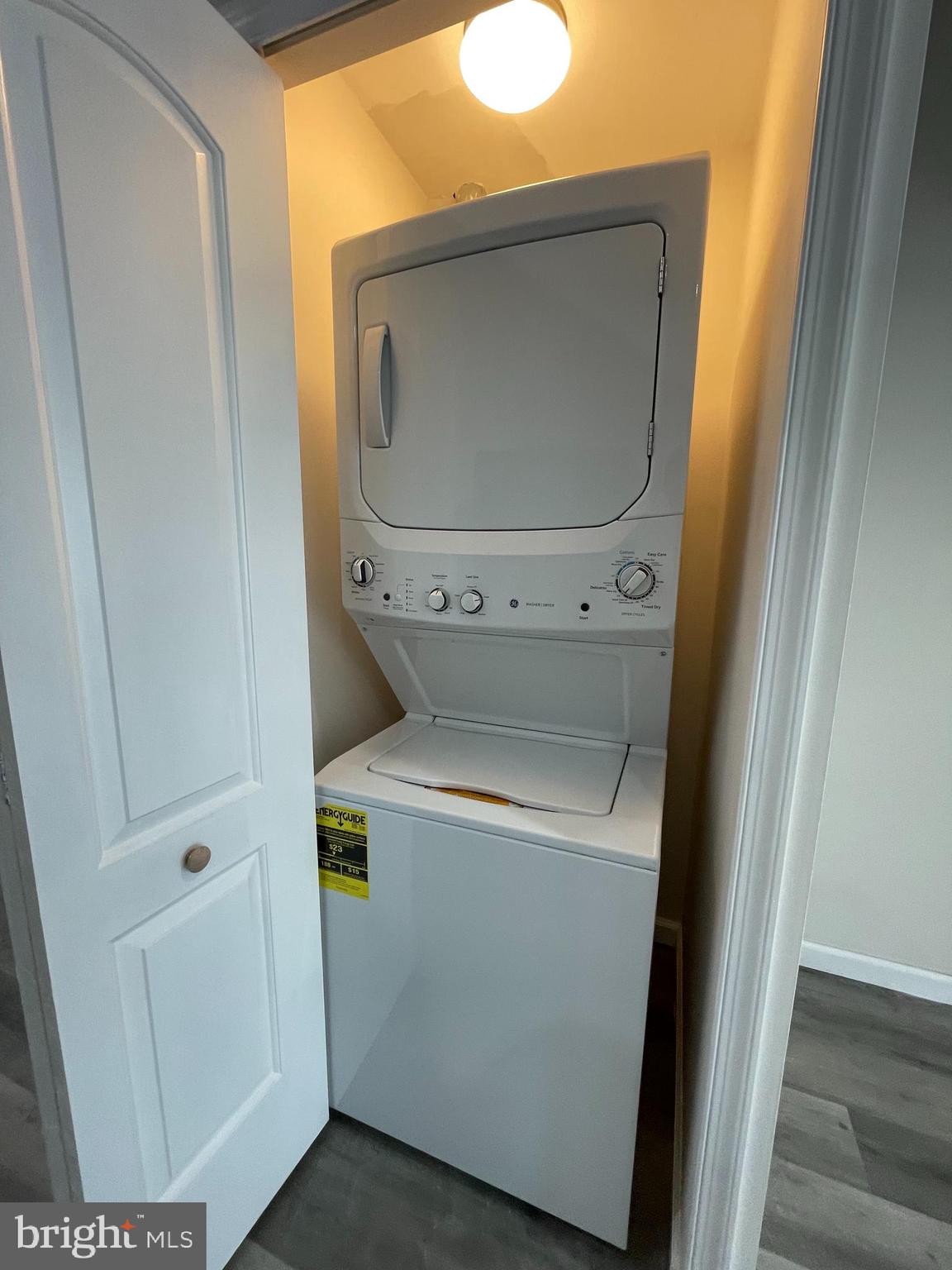 POINT BREEZE - Residential Lease