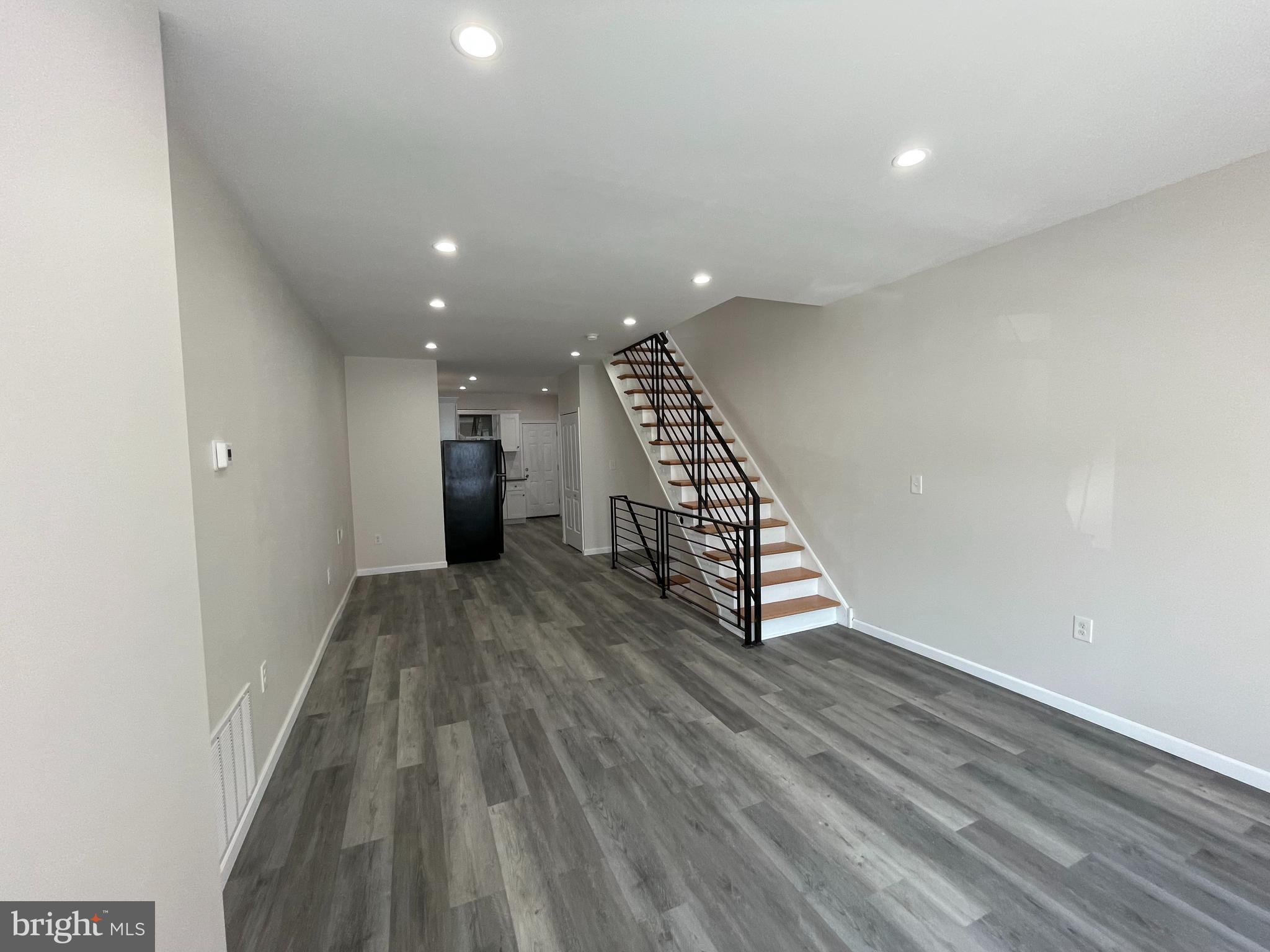 POINT BREEZE - Residential Lease