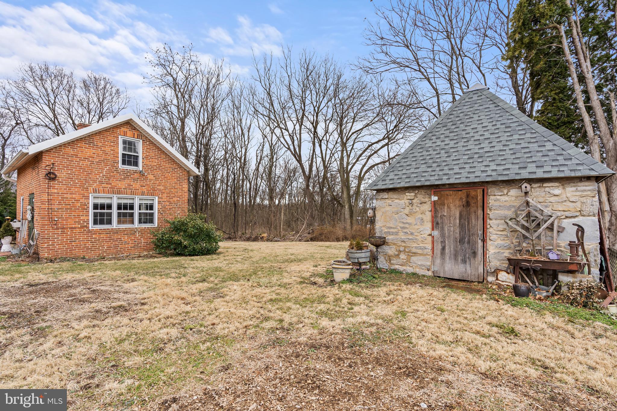 WILLIAMSPORT - Residential