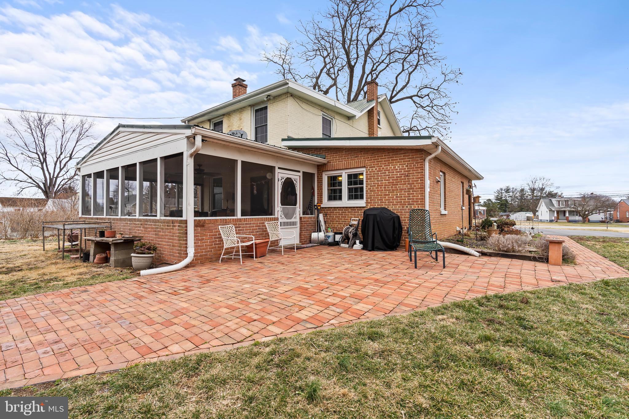 WILLIAMSPORT - Residential