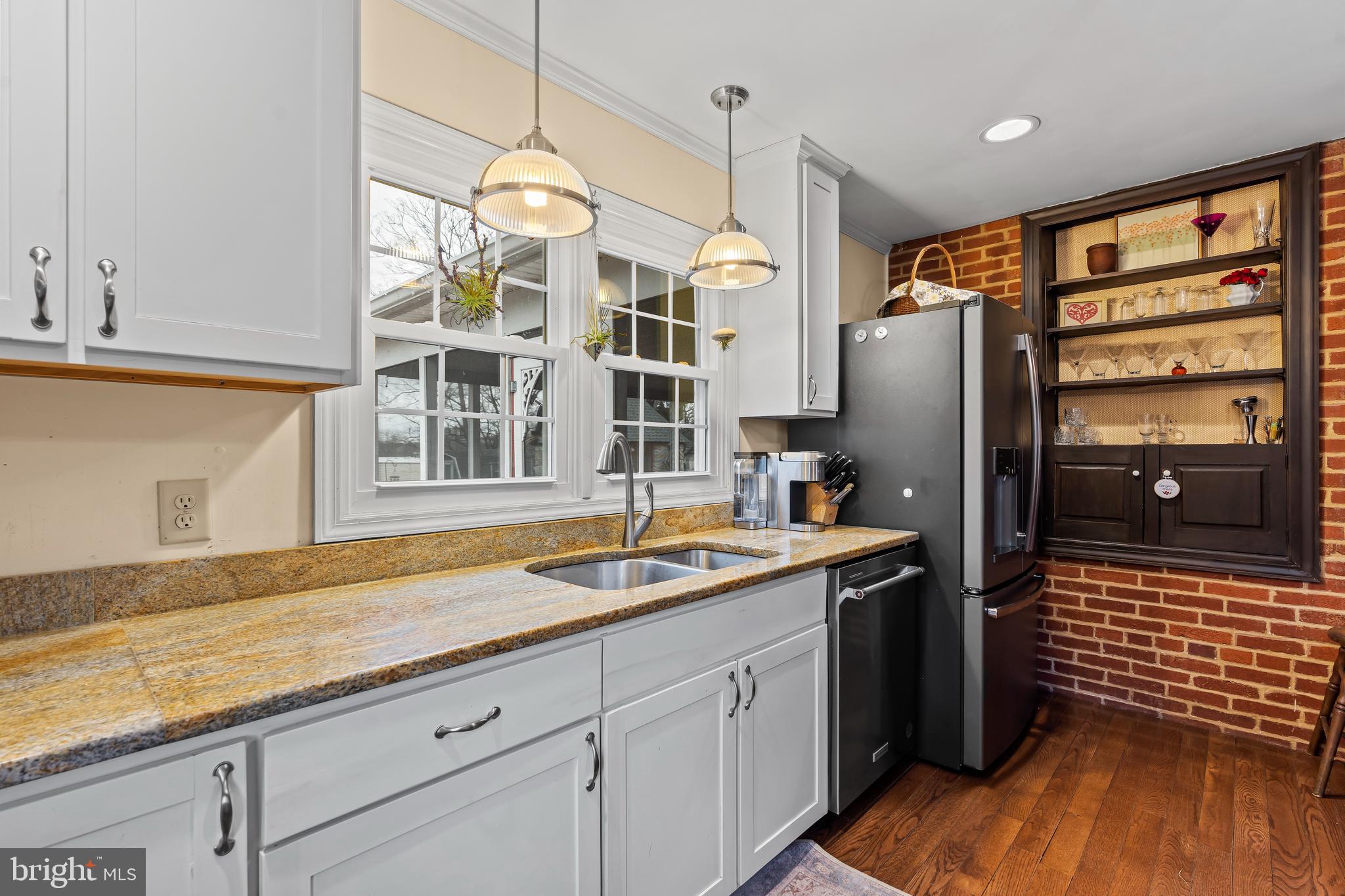 WILLIAMSPORT - Residential