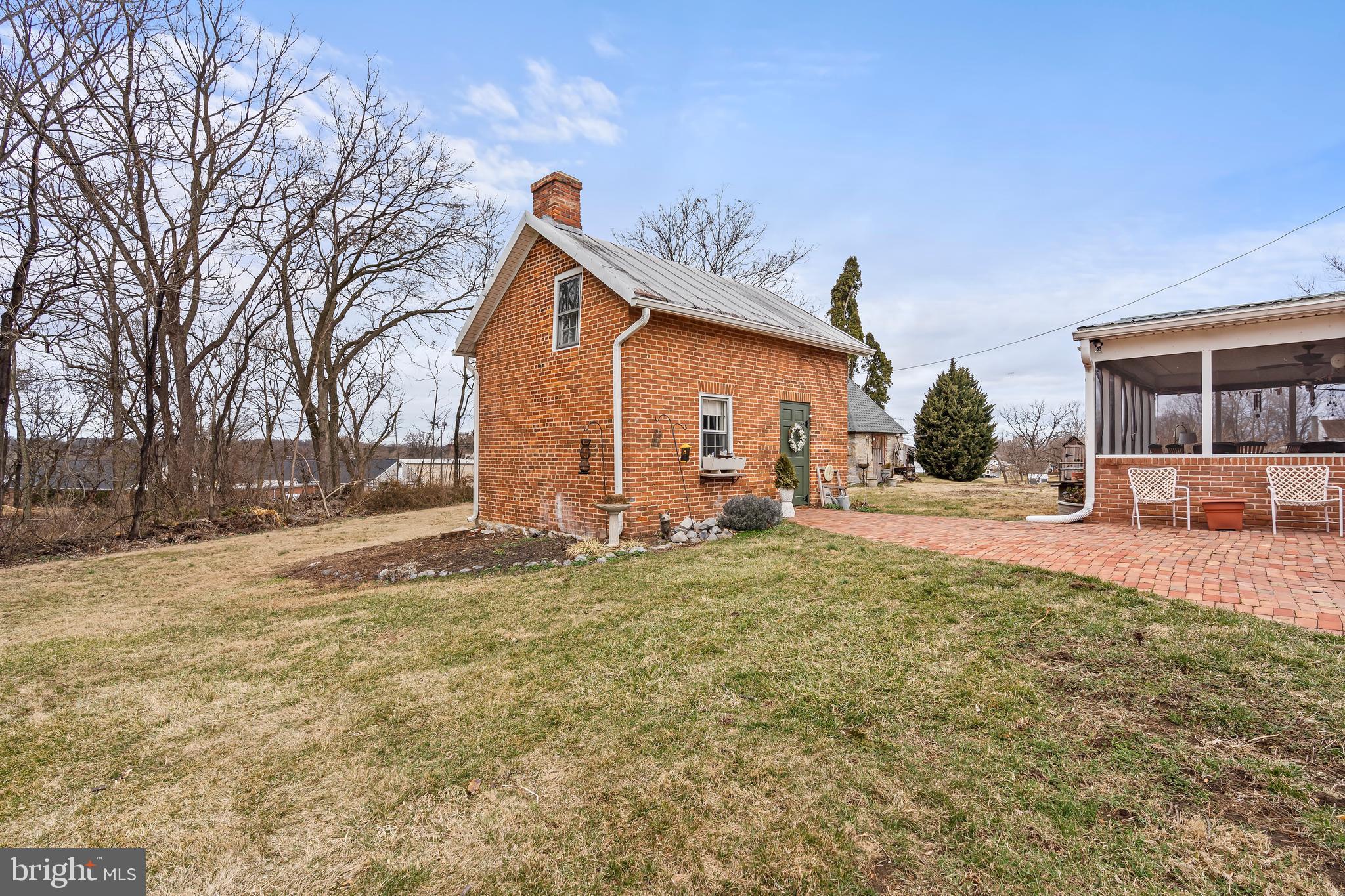 WILLIAMSPORT - Residential