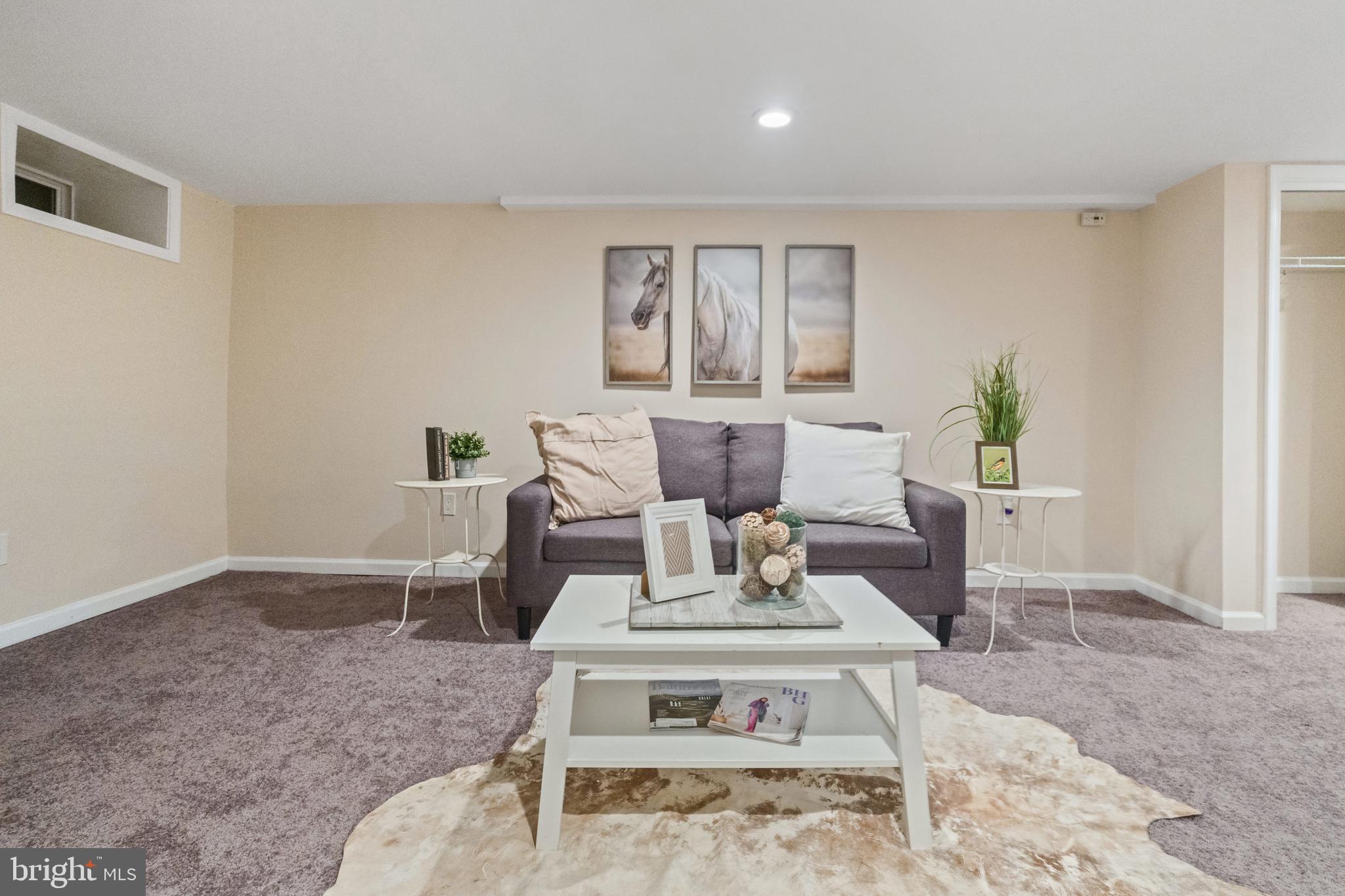 HIGHLANDTOWN - Residential