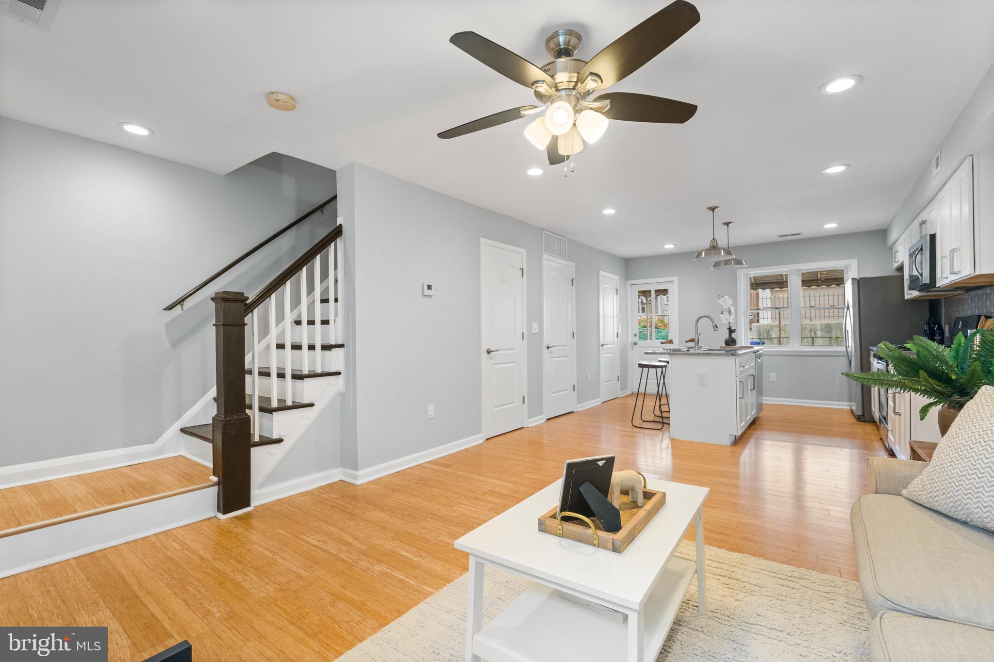 HIGHLANDTOWN - Residential