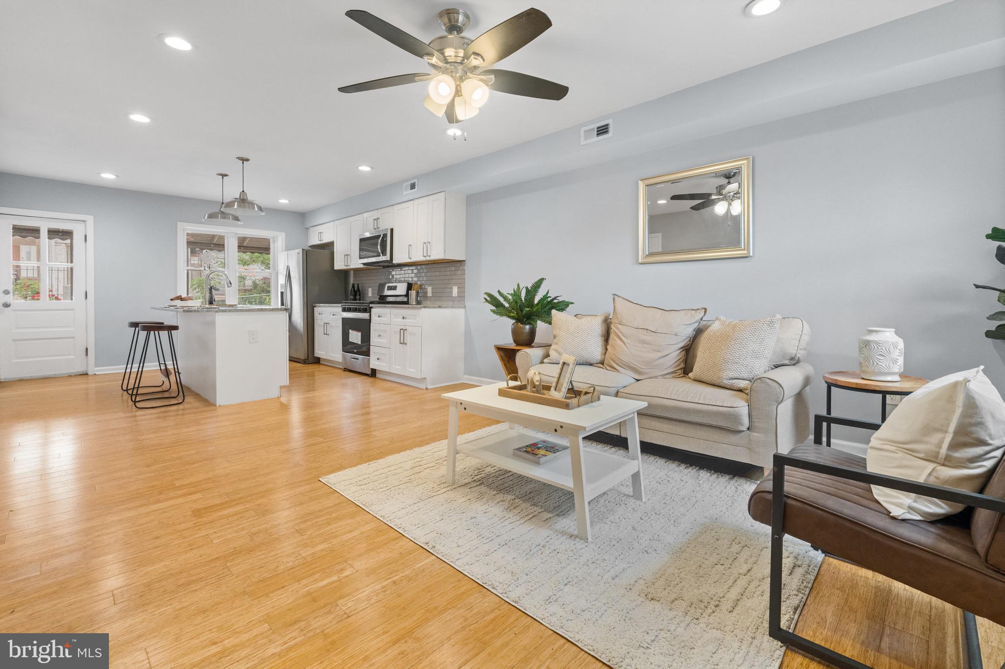 HIGHLANDTOWN - Residential